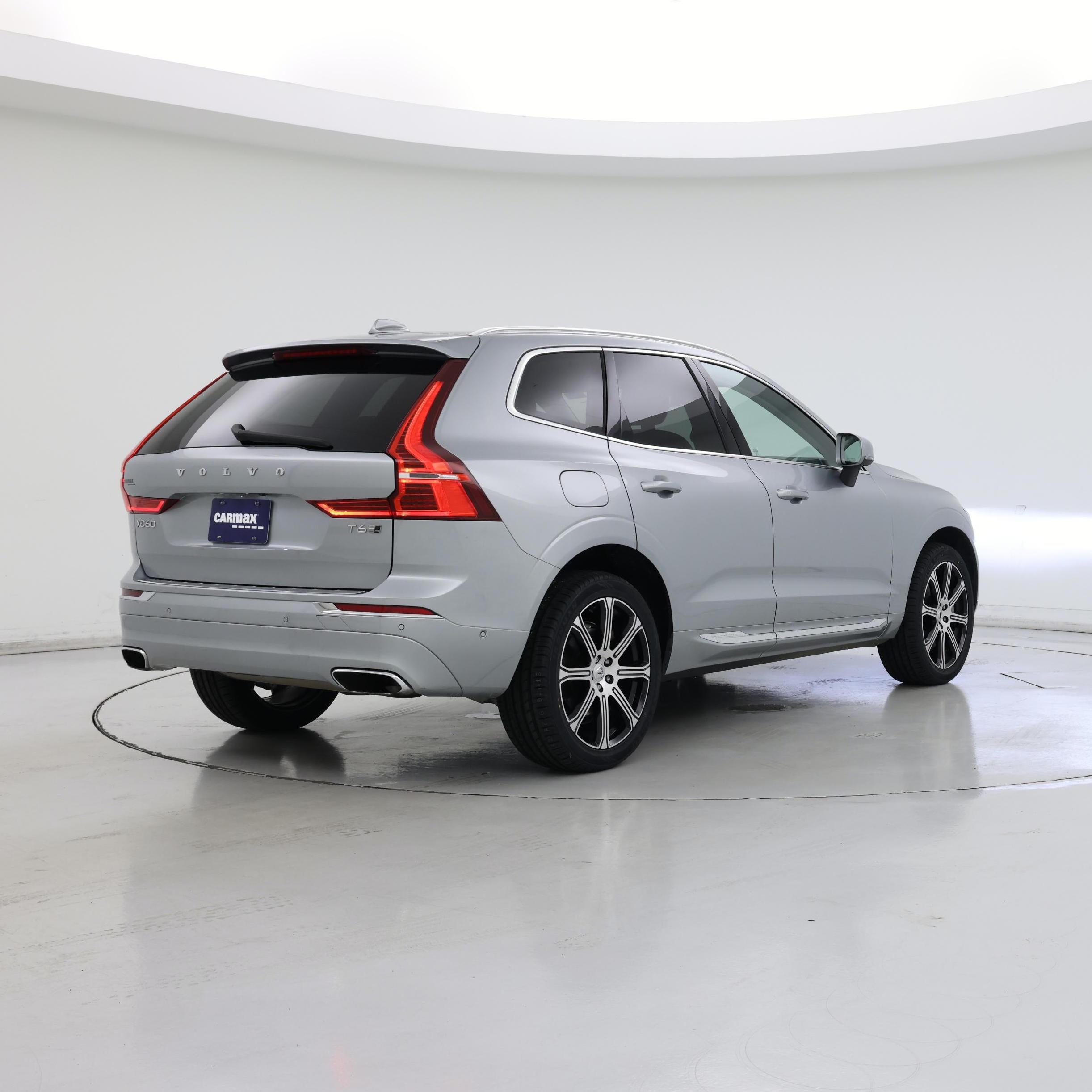 Thumbnail: 2018 Volvo XC60 - 8