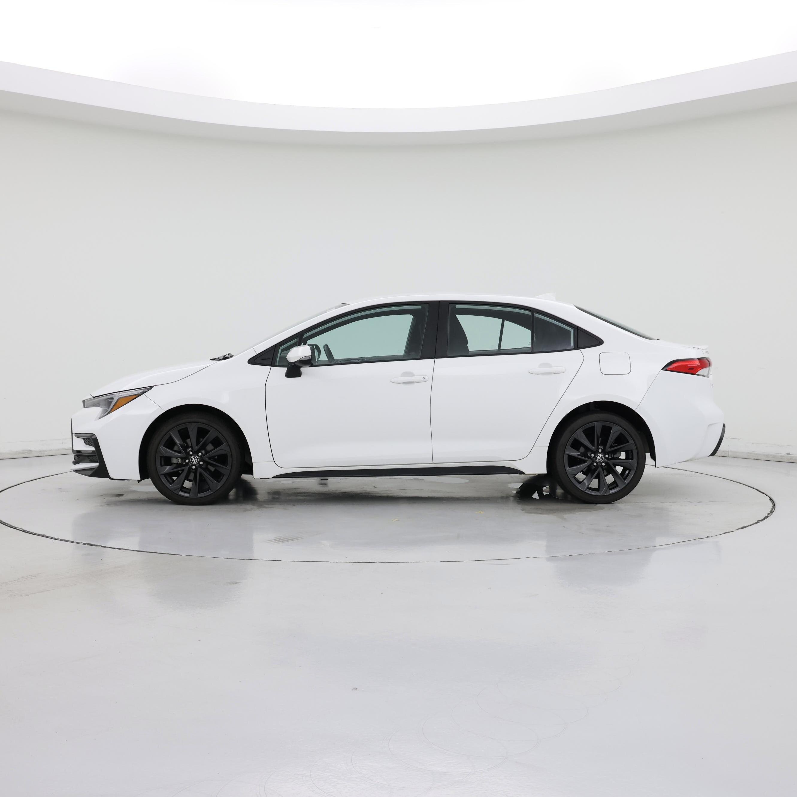 Thumbnail: 2023 Toyota Corolla - 3