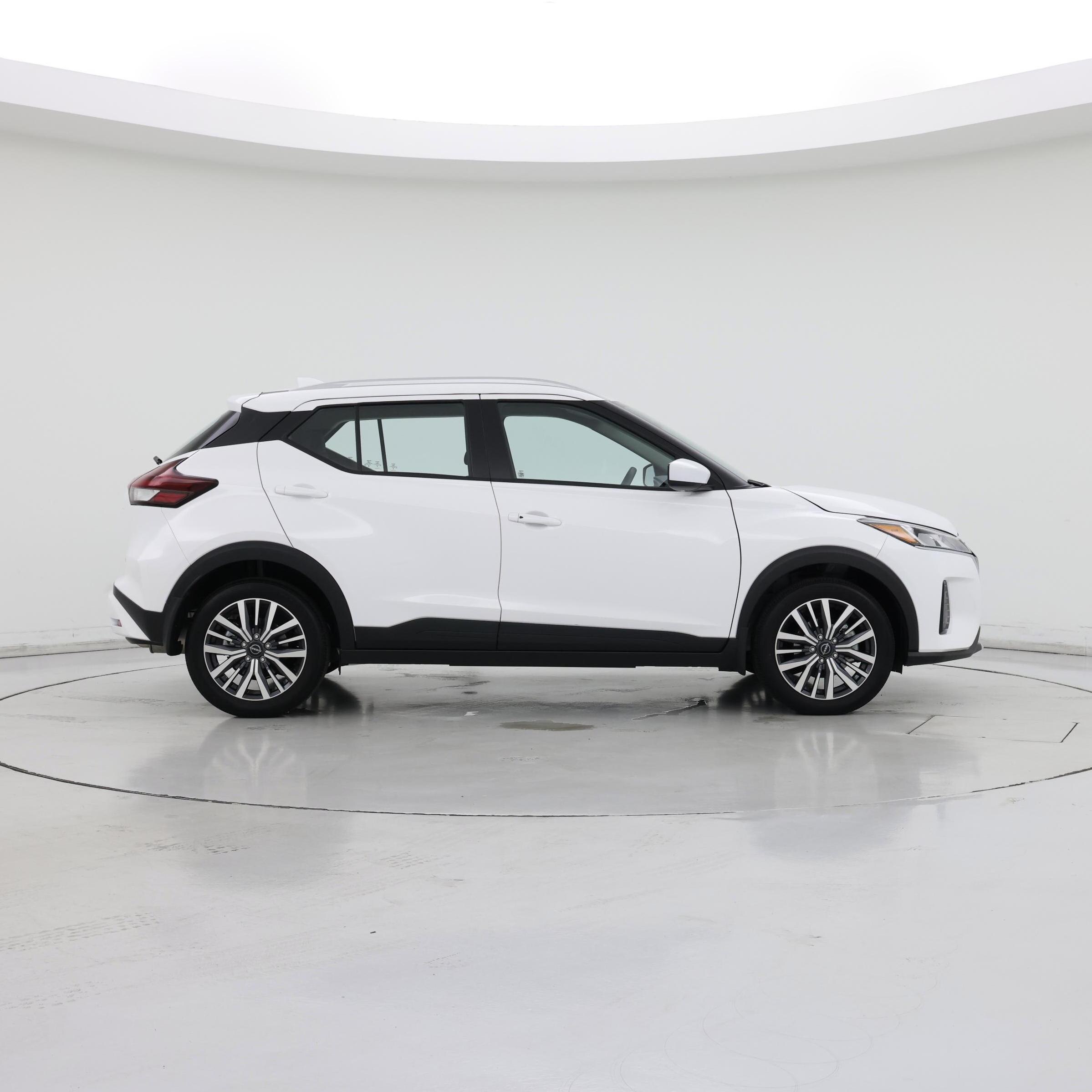 Thumbnail: 2024 Nissan Kicks - 7