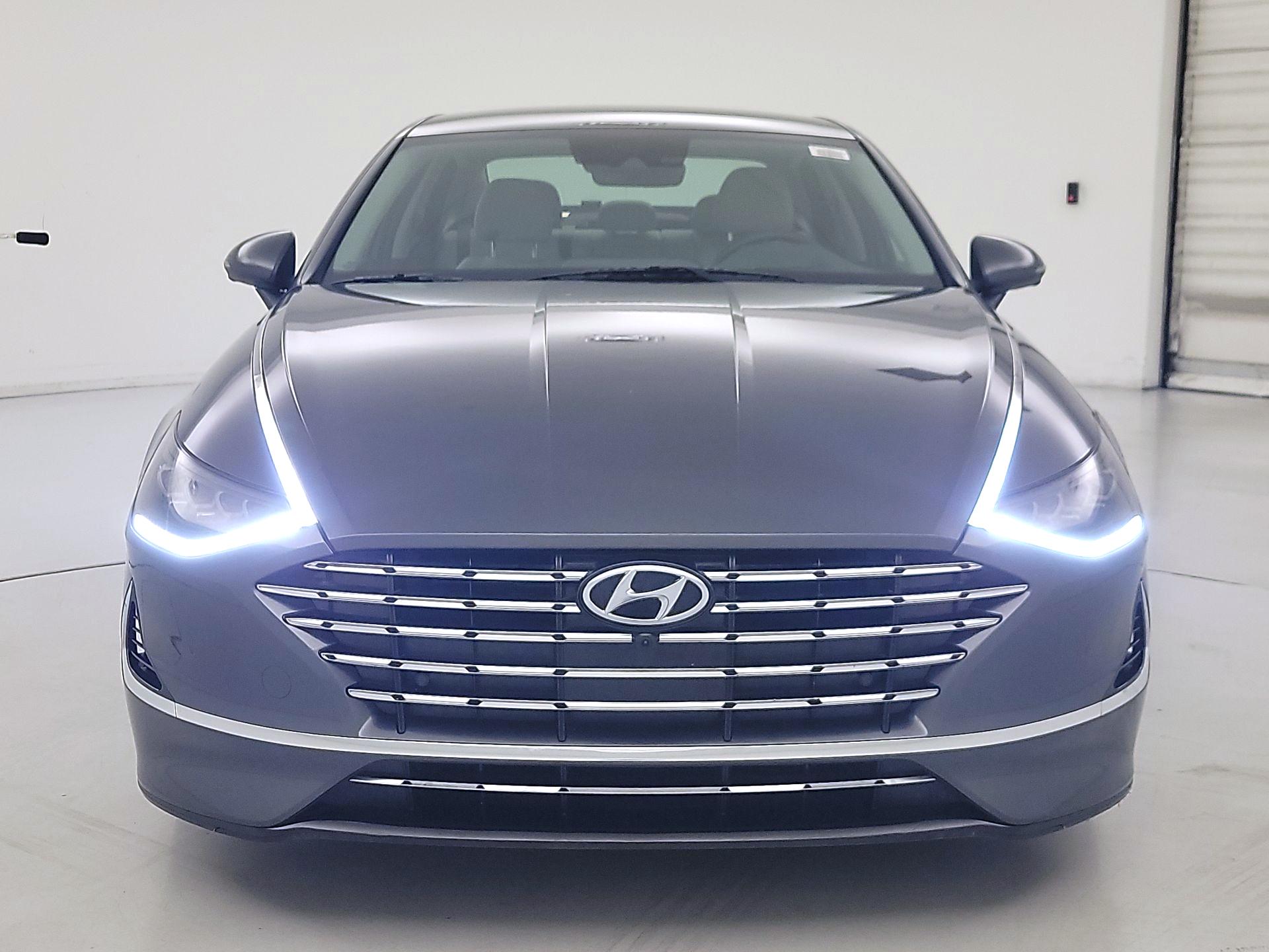 Thumbnail: 2022 Hyundai Sonata - 2