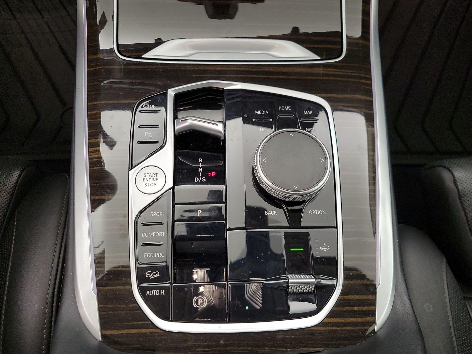 Thumbnail: 2023 BMW X7 - 18