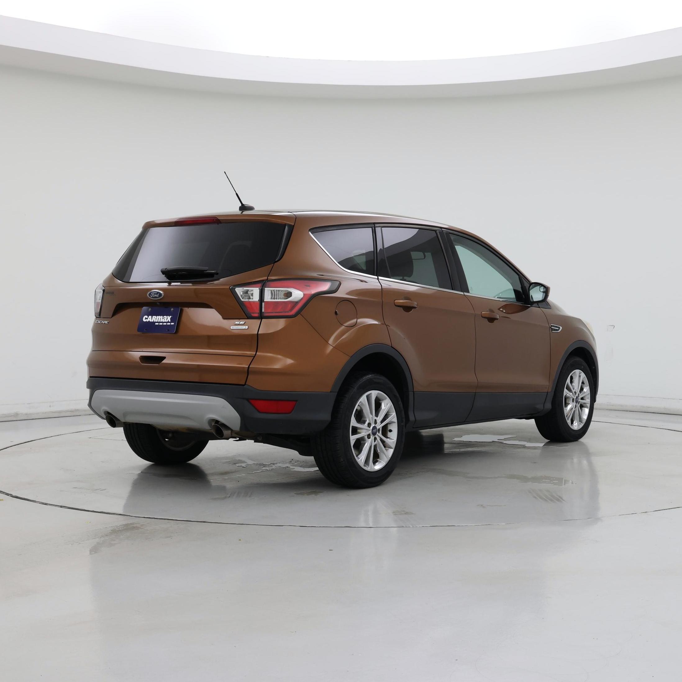 Thumbnail: 2017 Ford Escape - 8