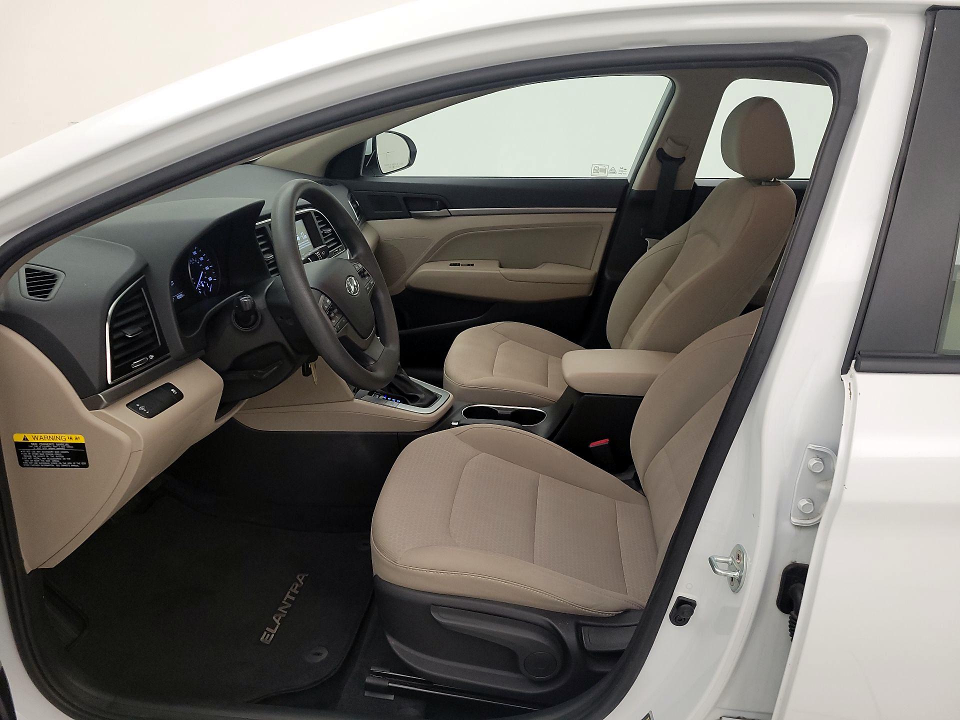 Thumbnail: 2017 Hyundai Elantra - 11