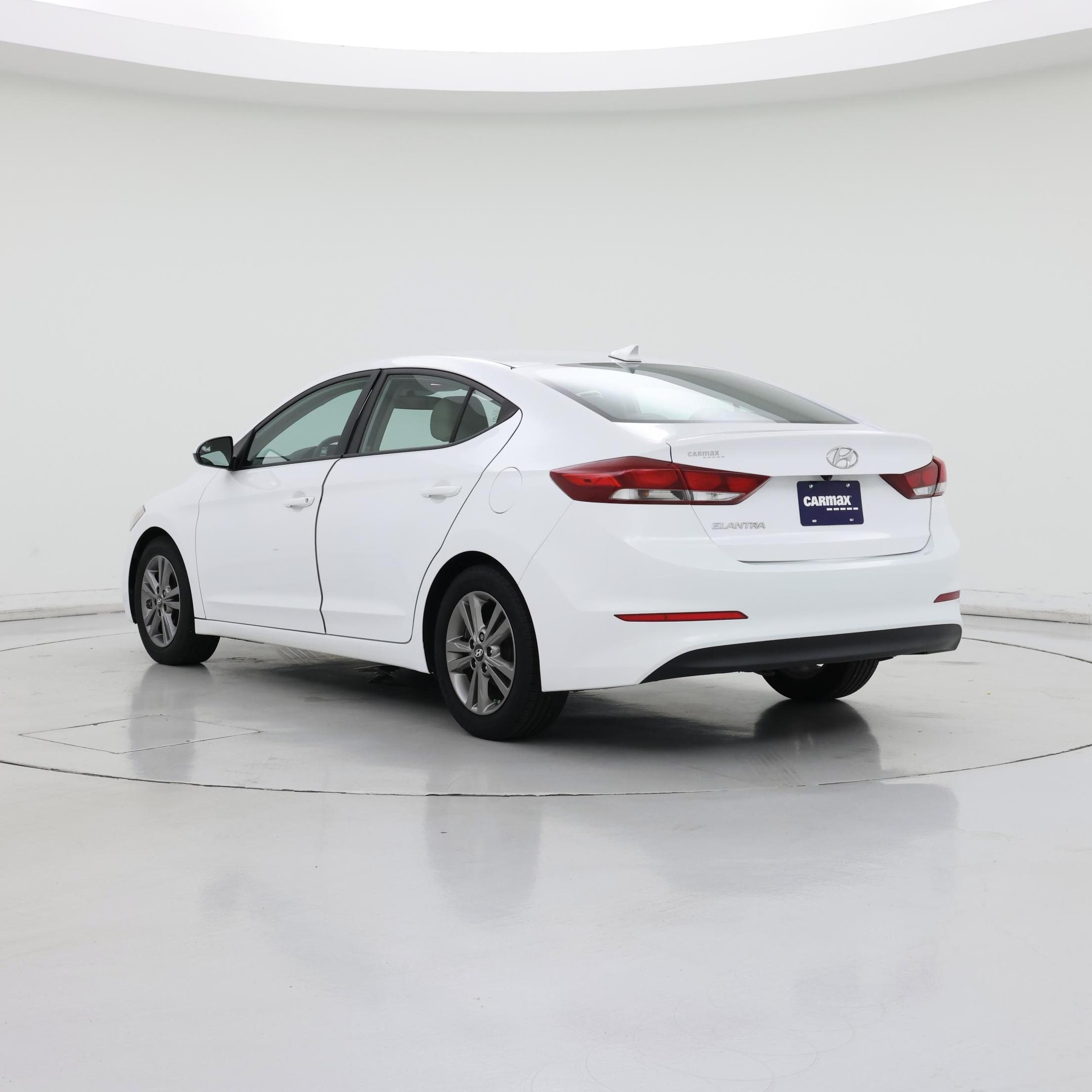 Thumbnail: 2017 Hyundai Elantra - 2