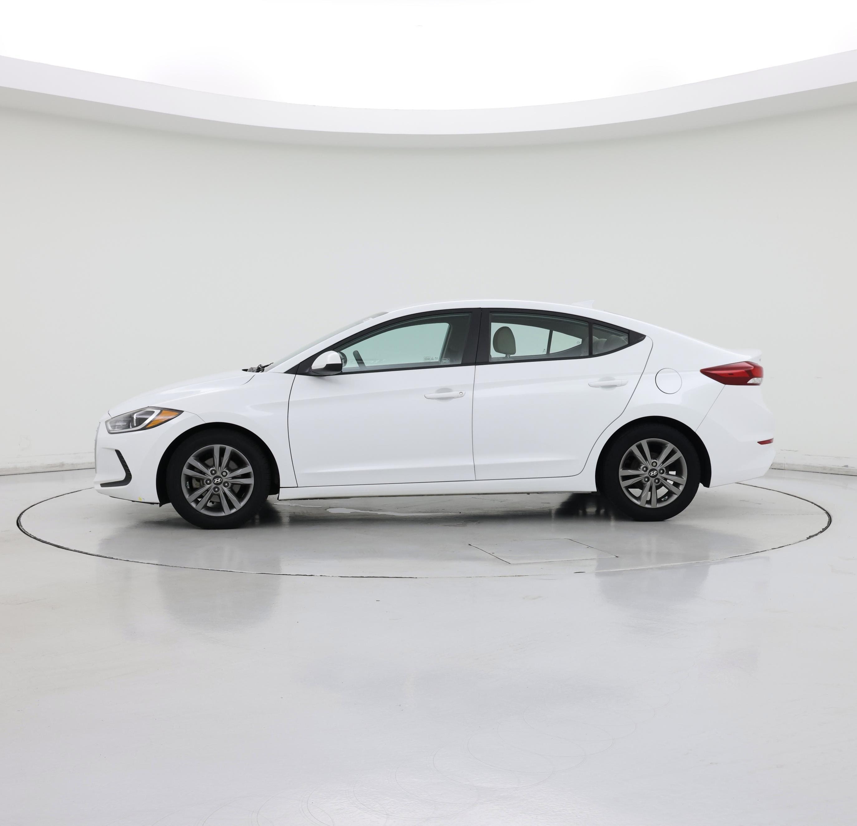 Thumbnail: 2017 Hyundai Elantra - 3