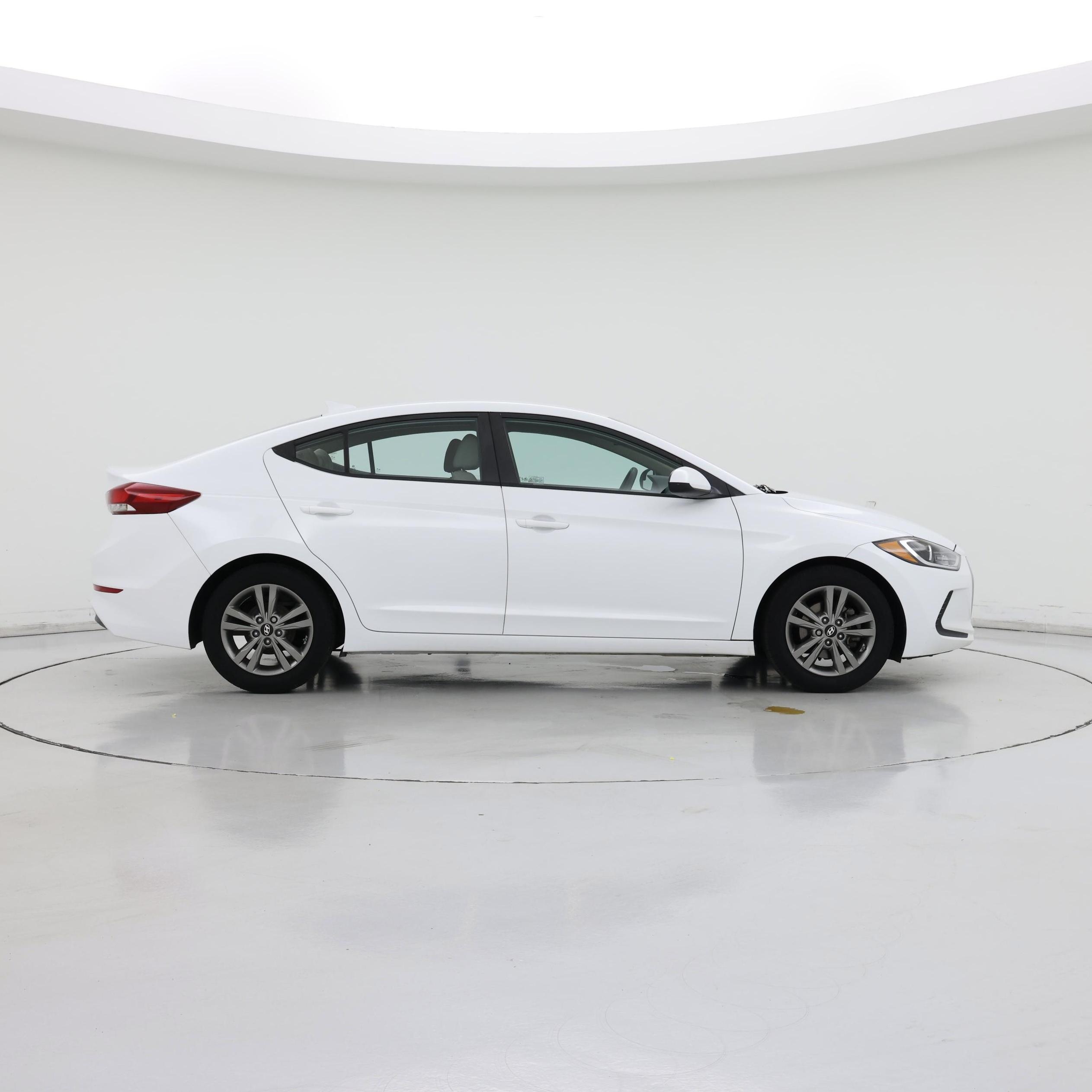 Thumbnail: 2017 Hyundai Elantra - 7