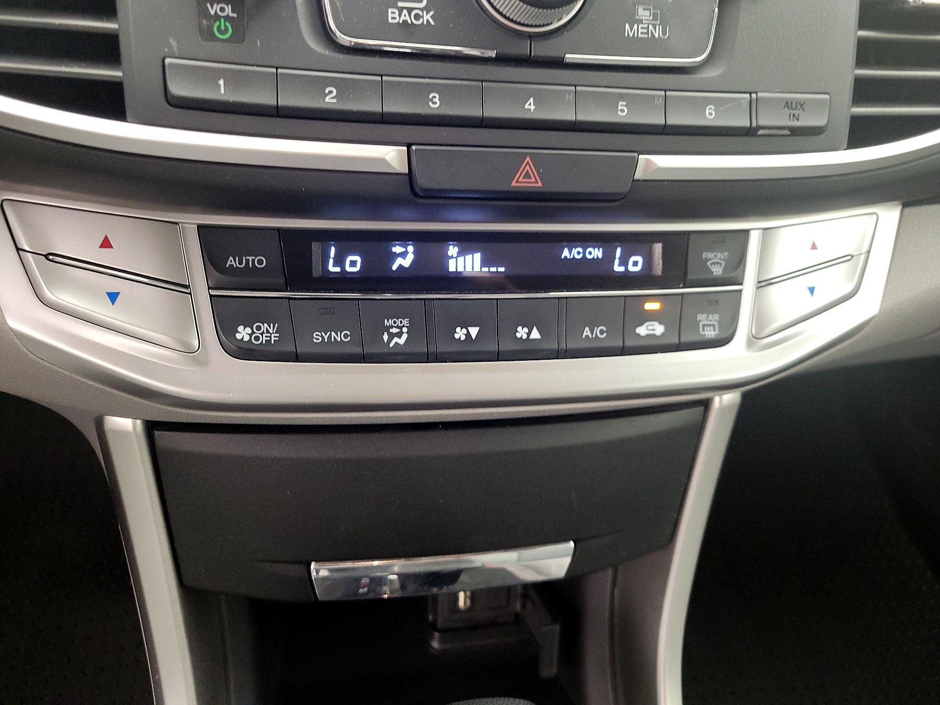 Thumbnail: 2015 Honda Accord - 16