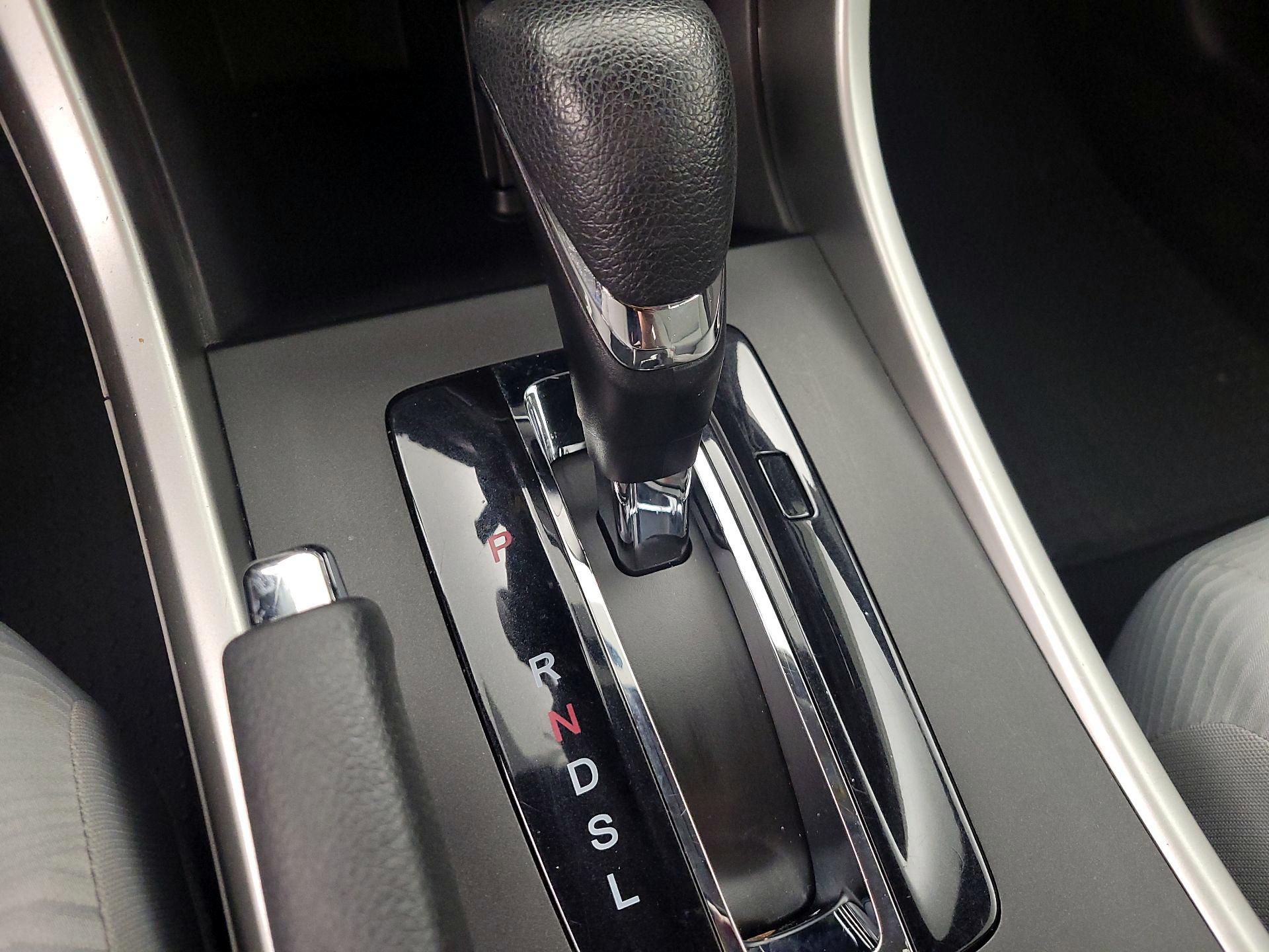 Thumbnail: 2015 Honda Accord - 17