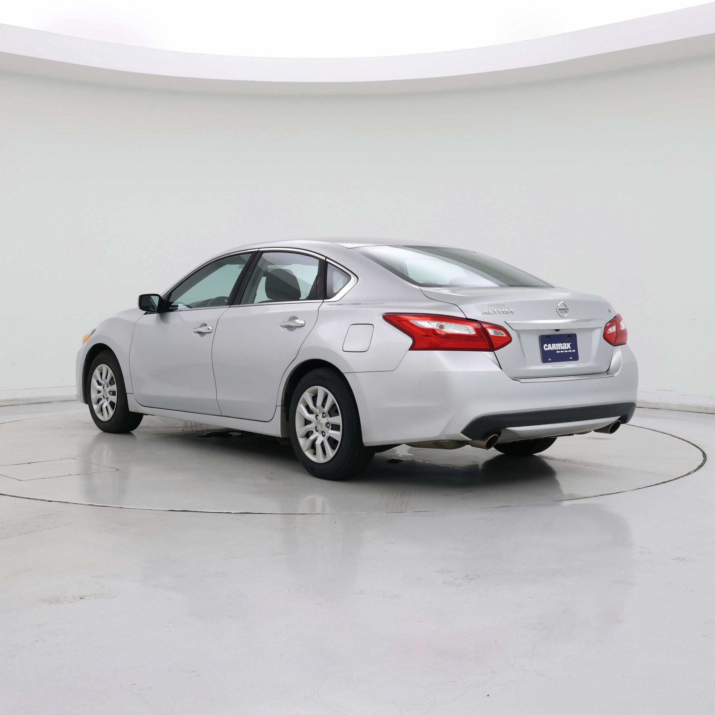Thumbnail: 2017 Nissan Altima - 2