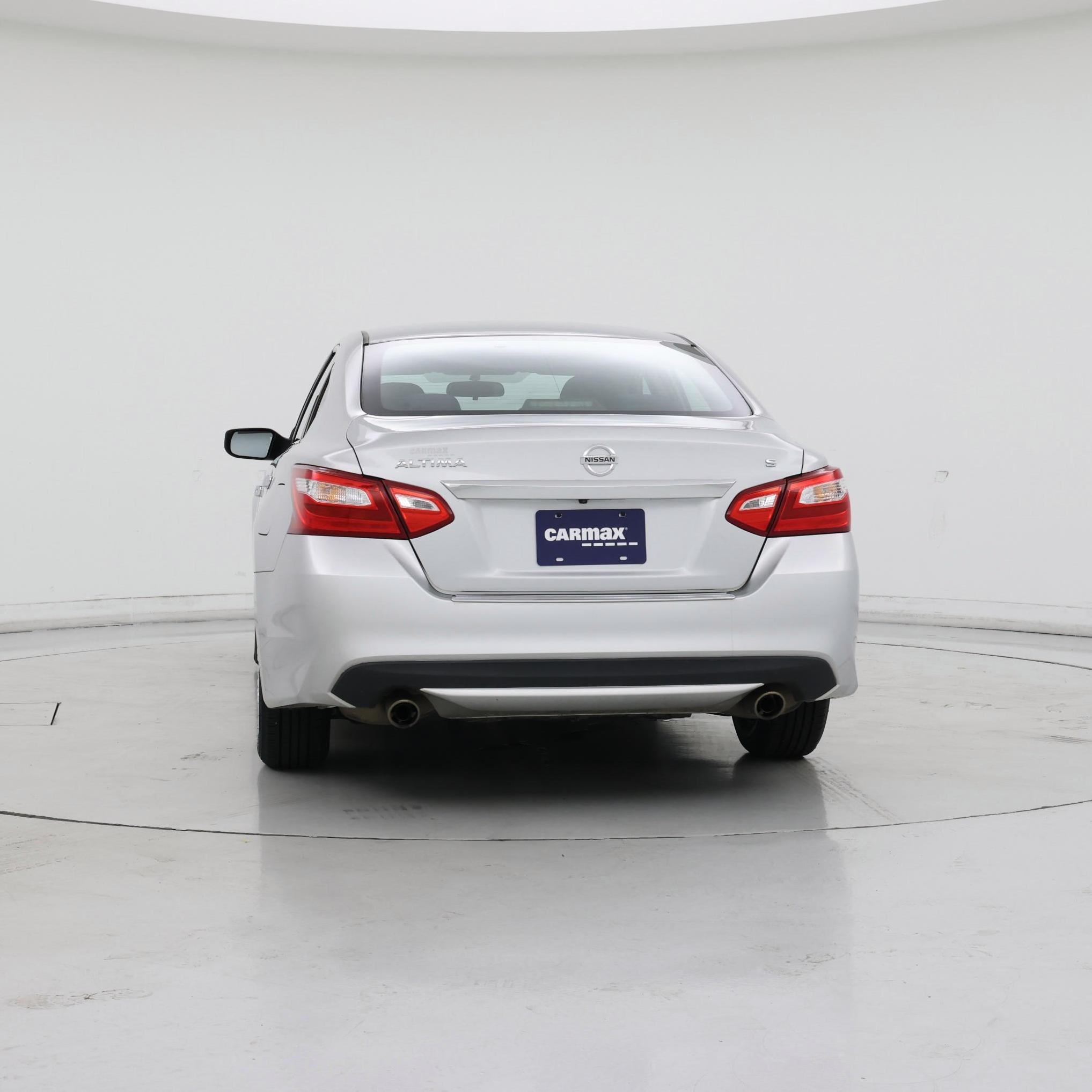 Thumbnail: 2017 Nissan Altima - 6