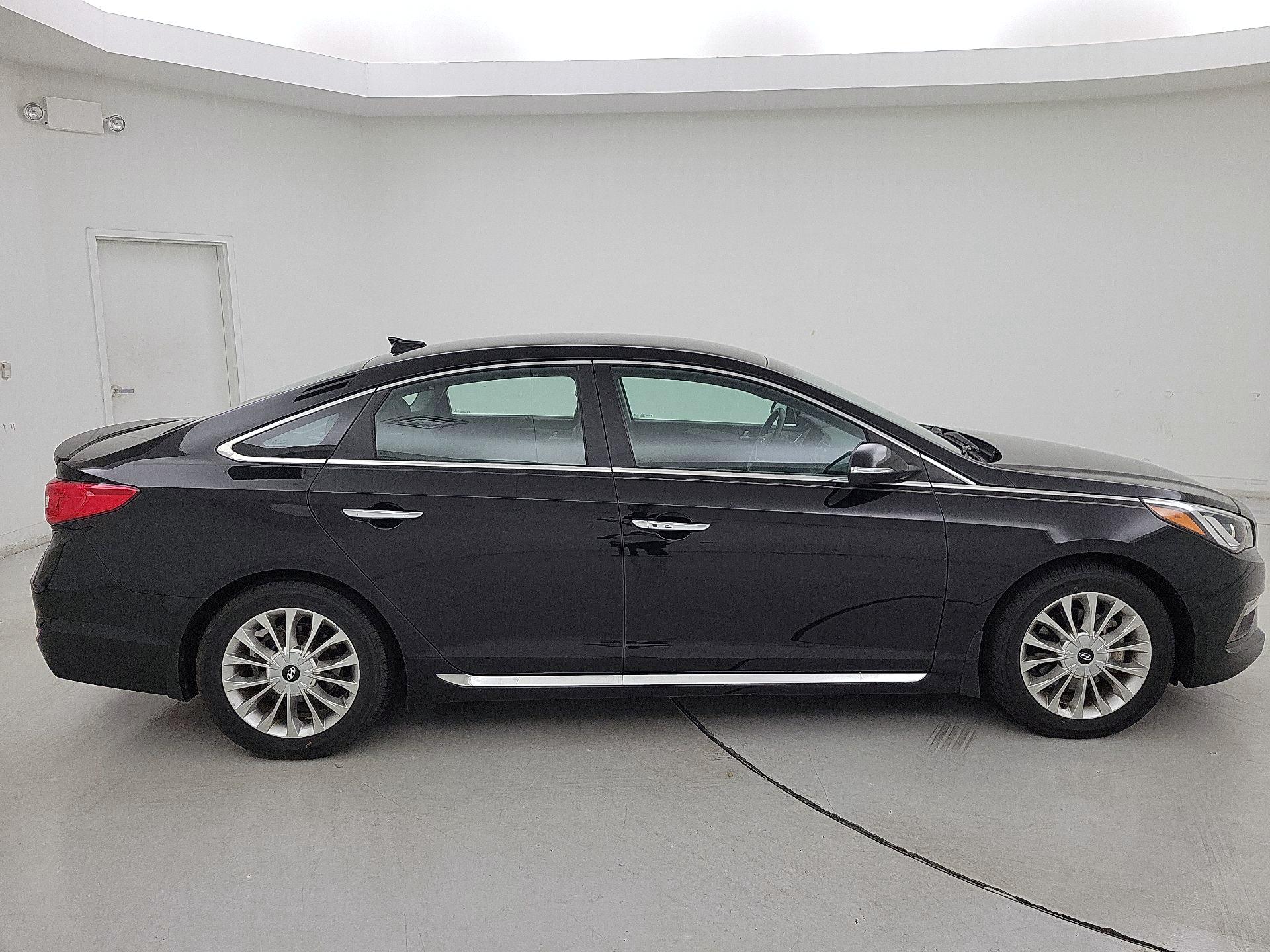 Thumbnail: 2015 Hyundai Sonata - 4