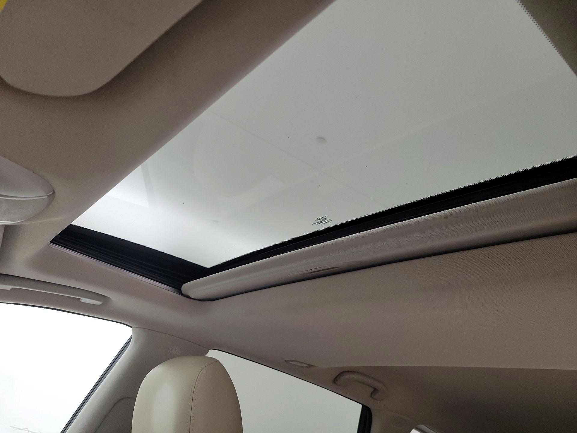 Thumbnail: 2015 INFINITI QX60 - 19