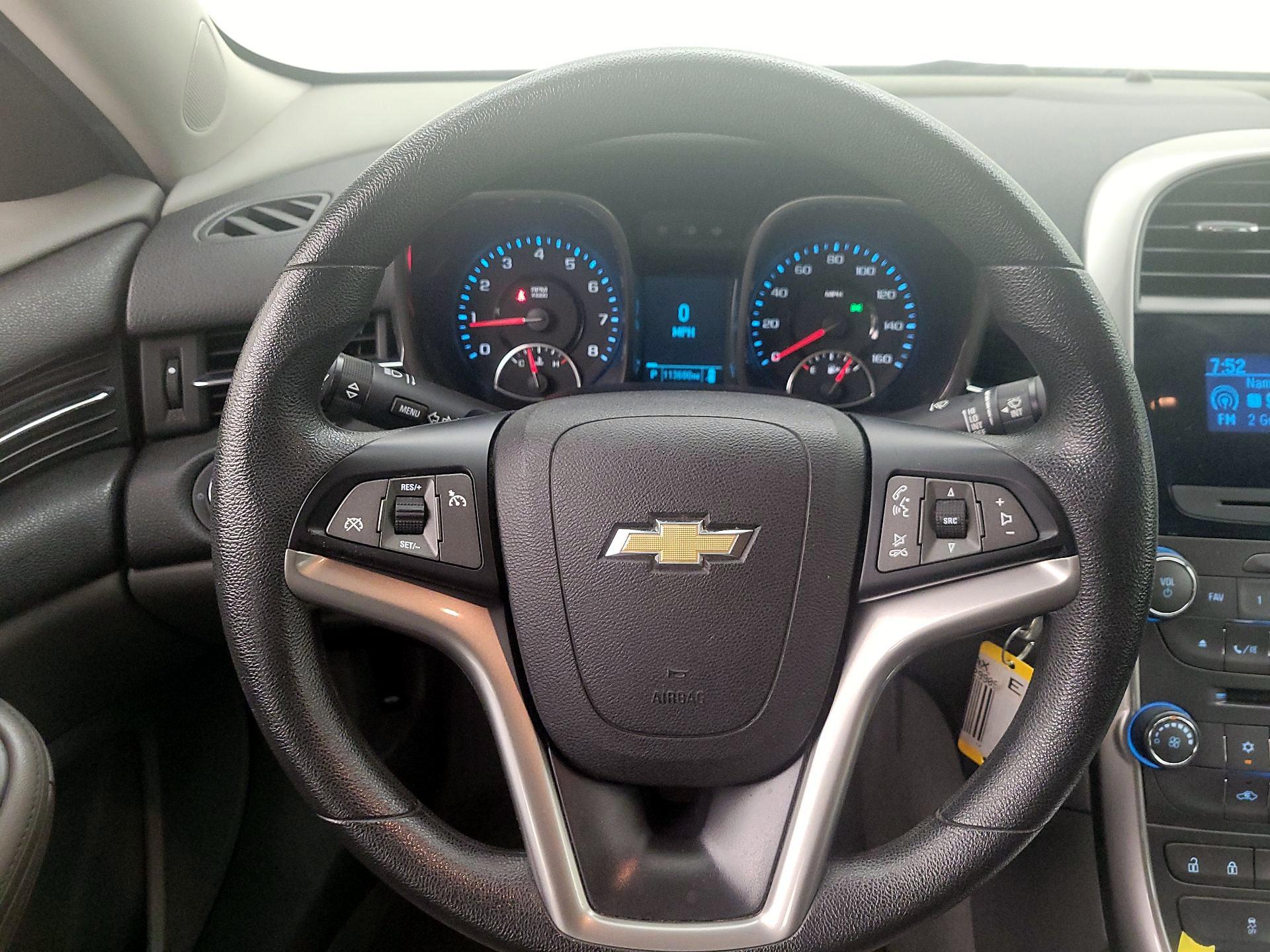 Thumbnail: 2013 Chevrolet Malibu - 10