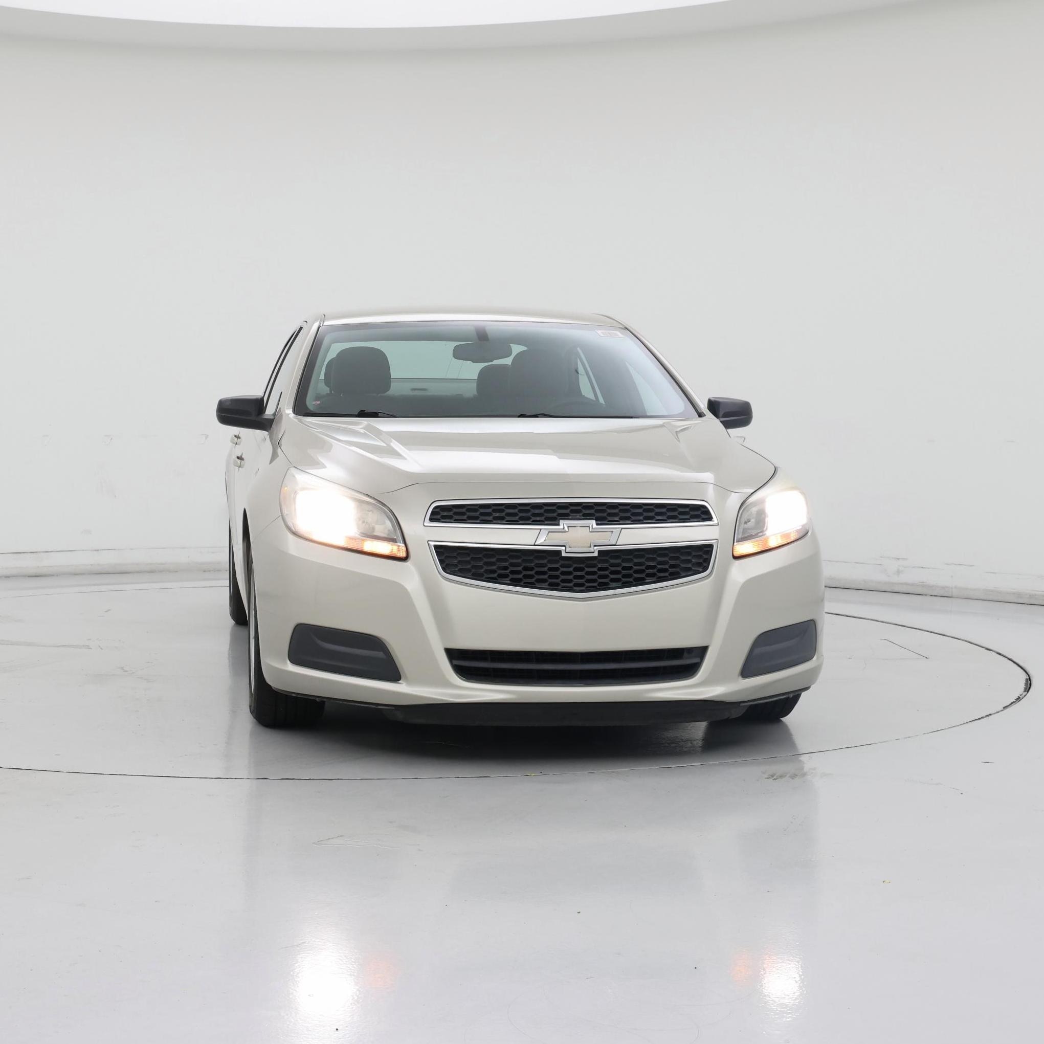 Thumbnail: 2013 Chevrolet Malibu - 5