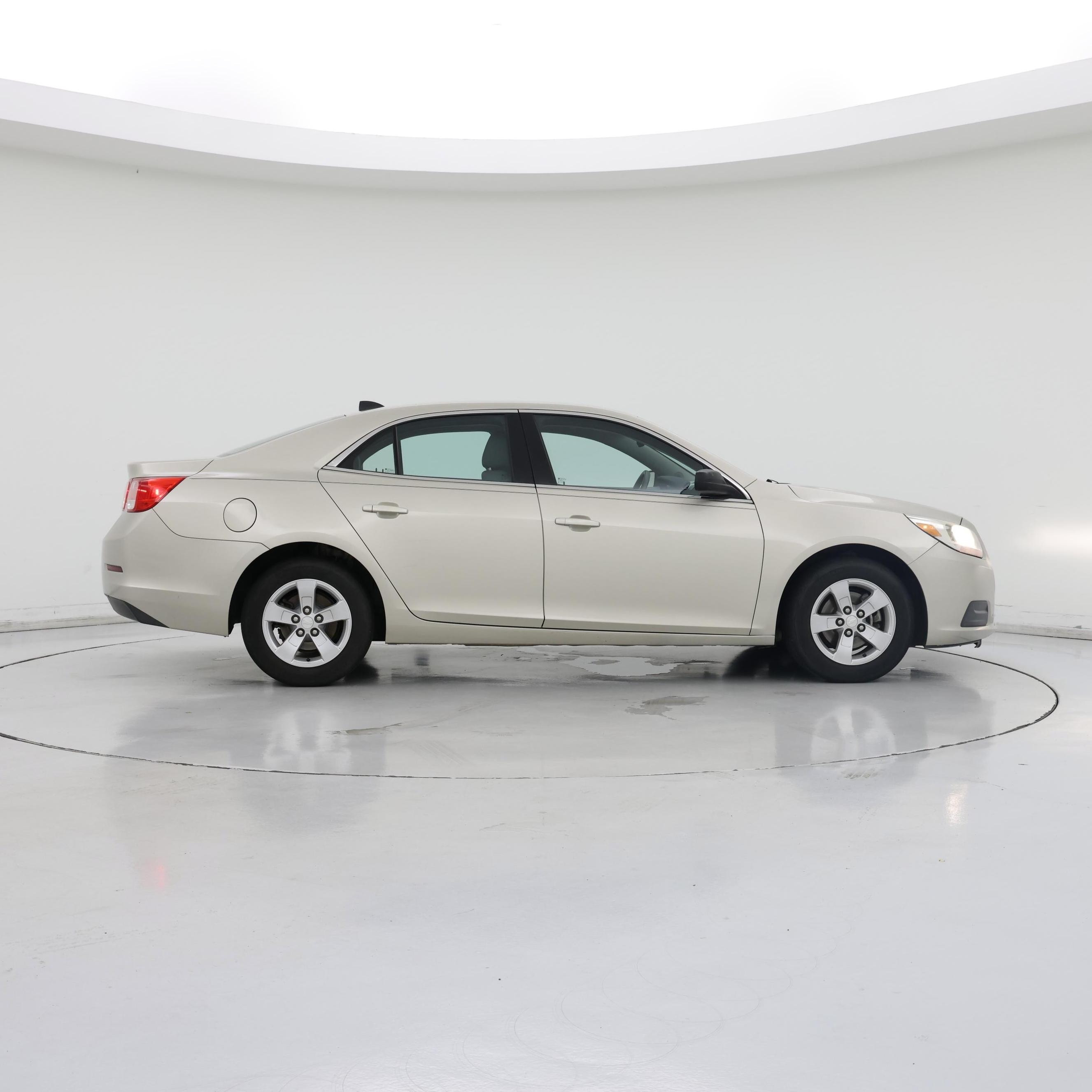 Thumbnail: 2013 Chevrolet Malibu - 7