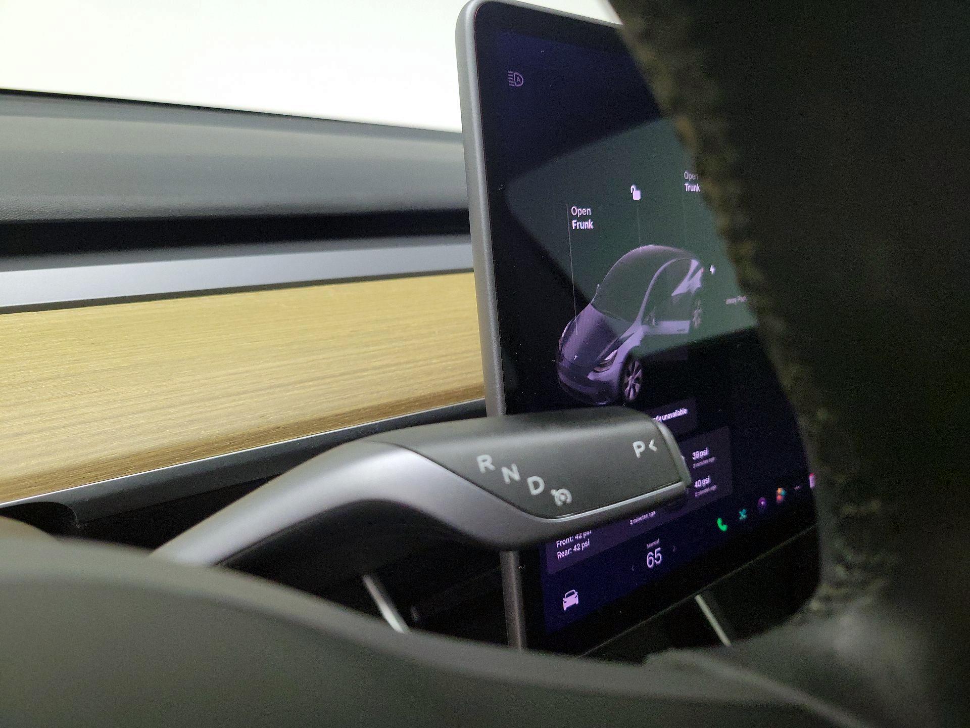 Thumbnail: 2020 Tesla Model Y - 17