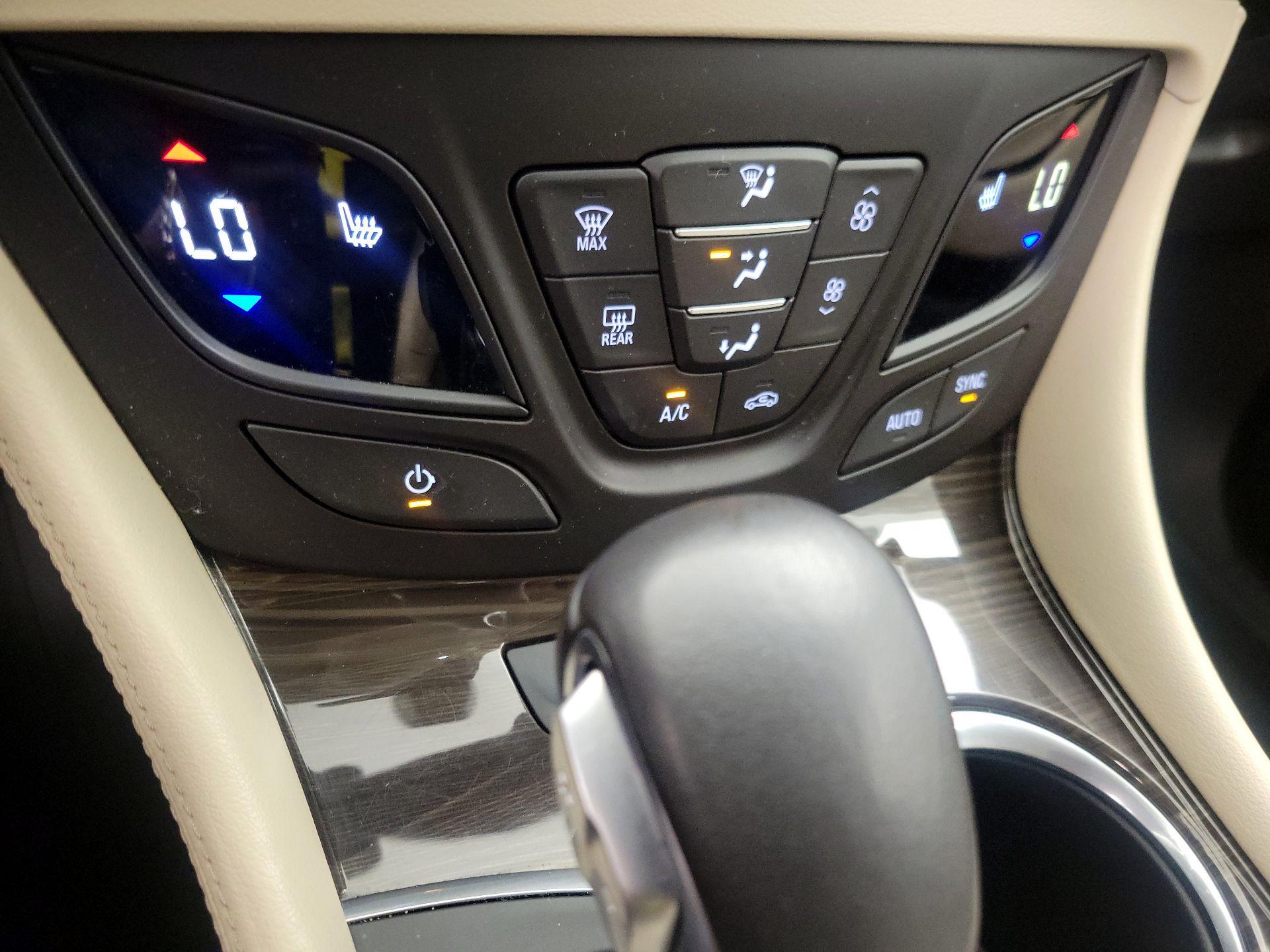 Thumbnail: 2019 Buick Envision - 16