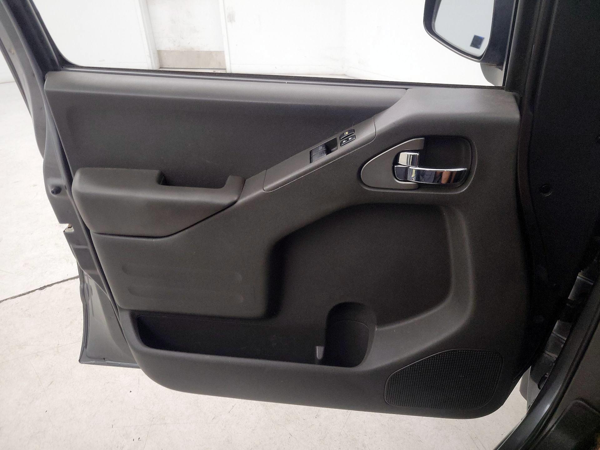 Thumbnail: 2016 Nissan Frontier - 12