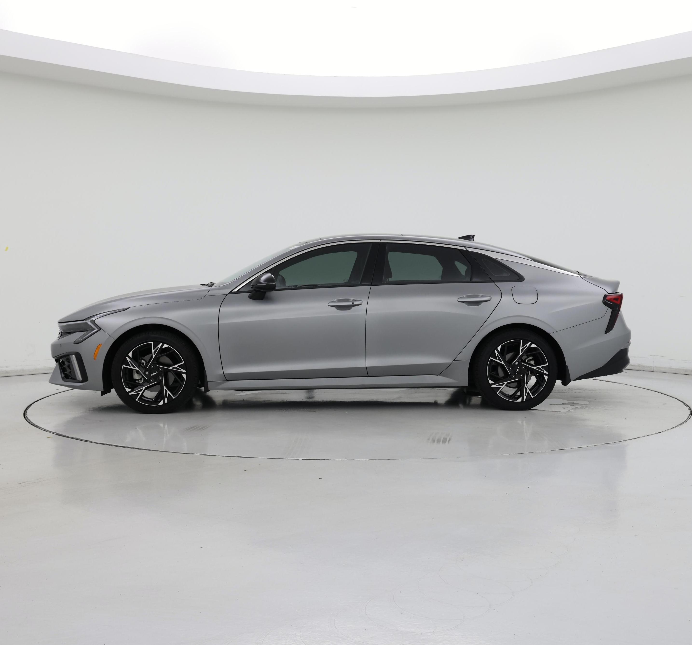 Thumbnail: 2025 Kia K5 - 3