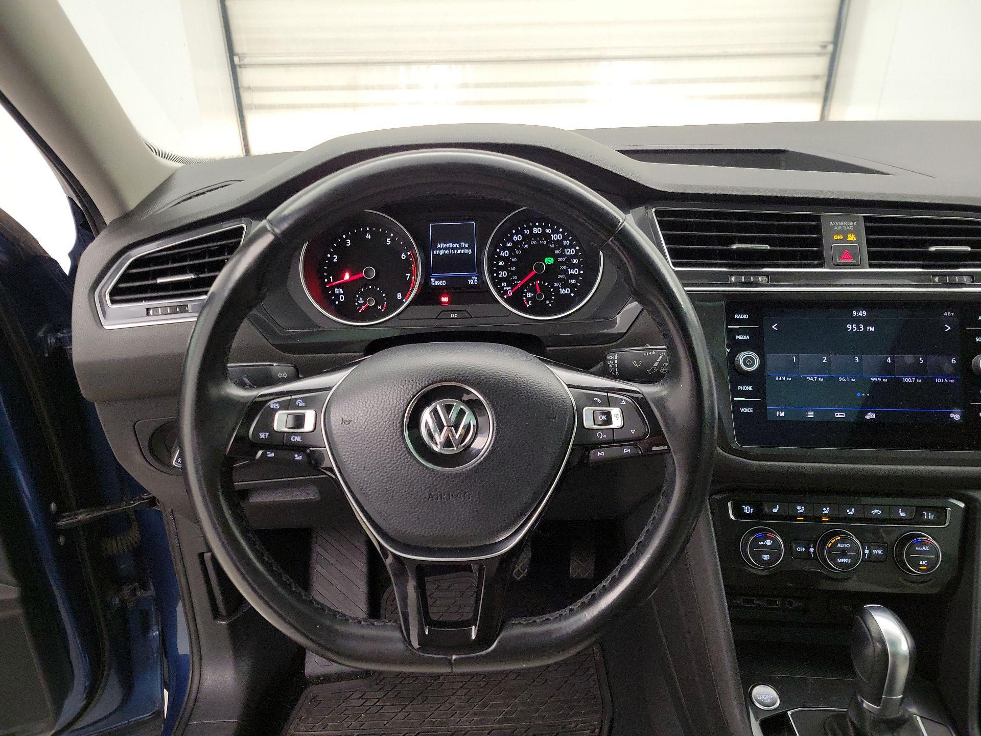 Thumbnail: 2018 Volkswagen Tiguan - 10