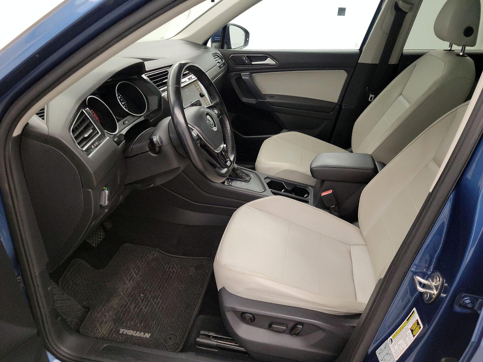 Thumbnail: 2018 Volkswagen Tiguan - 11