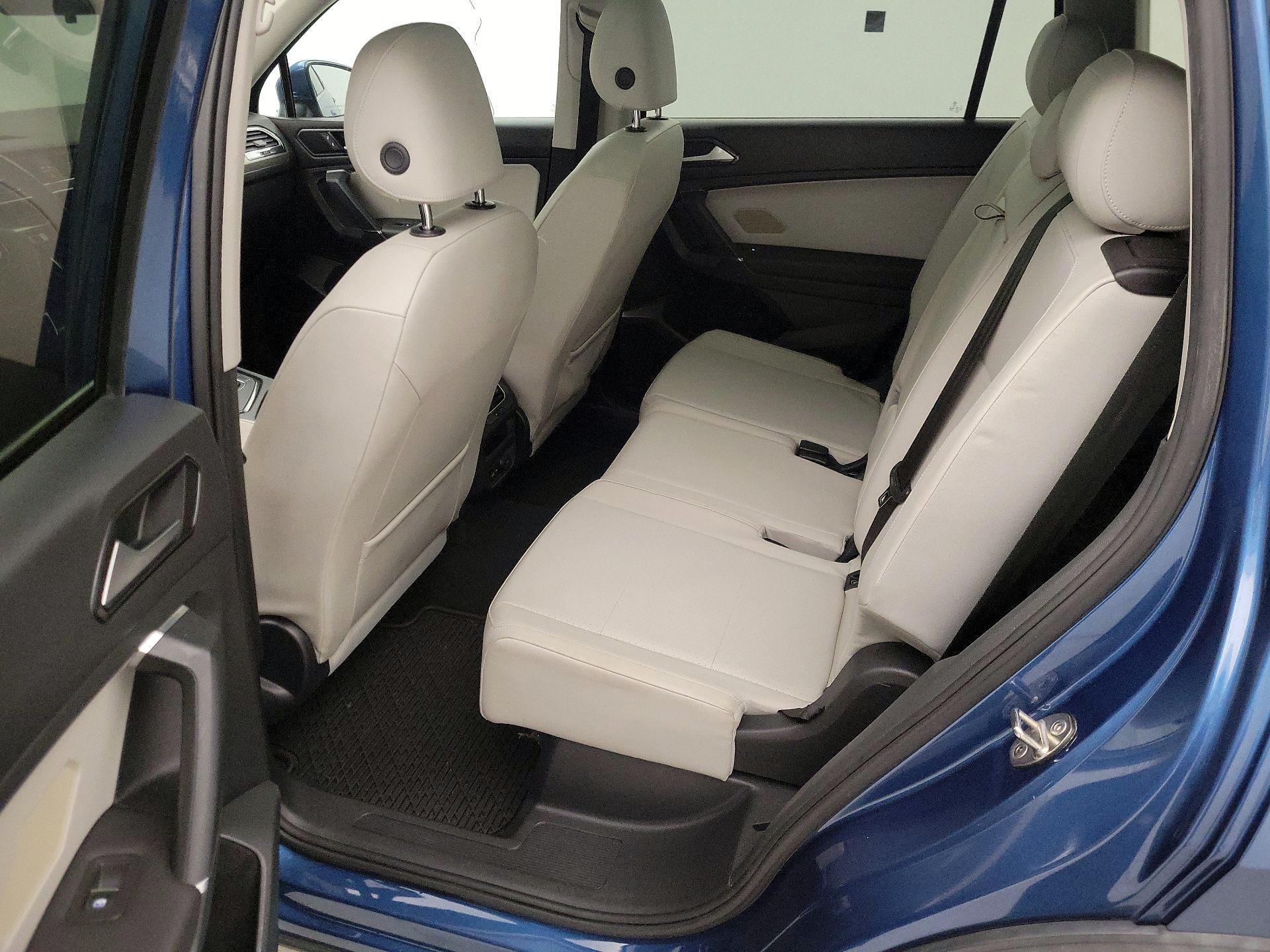 Thumbnail: 2018 Volkswagen Tiguan - 20