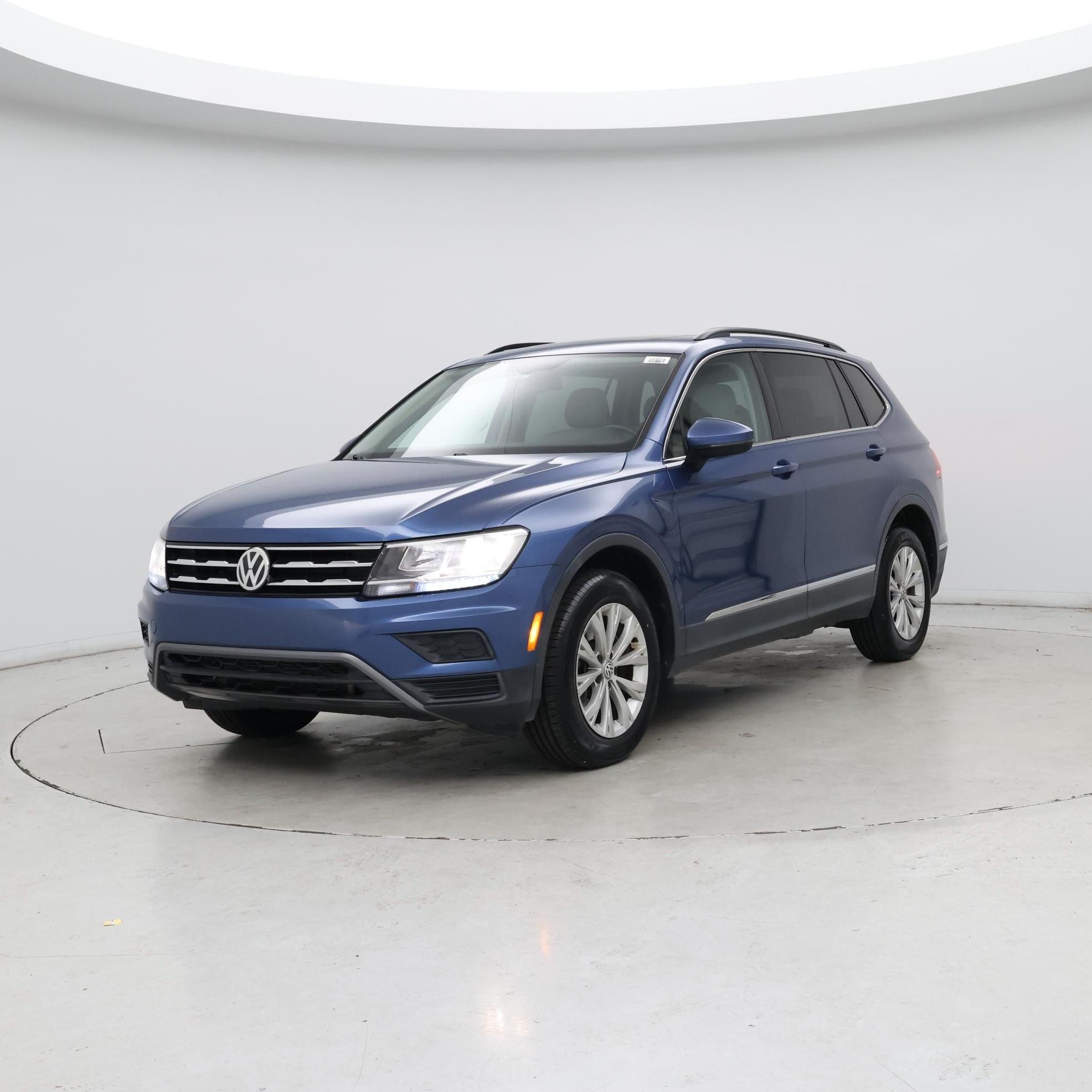 Thumbnail: 2018 Volkswagen Tiguan - 4