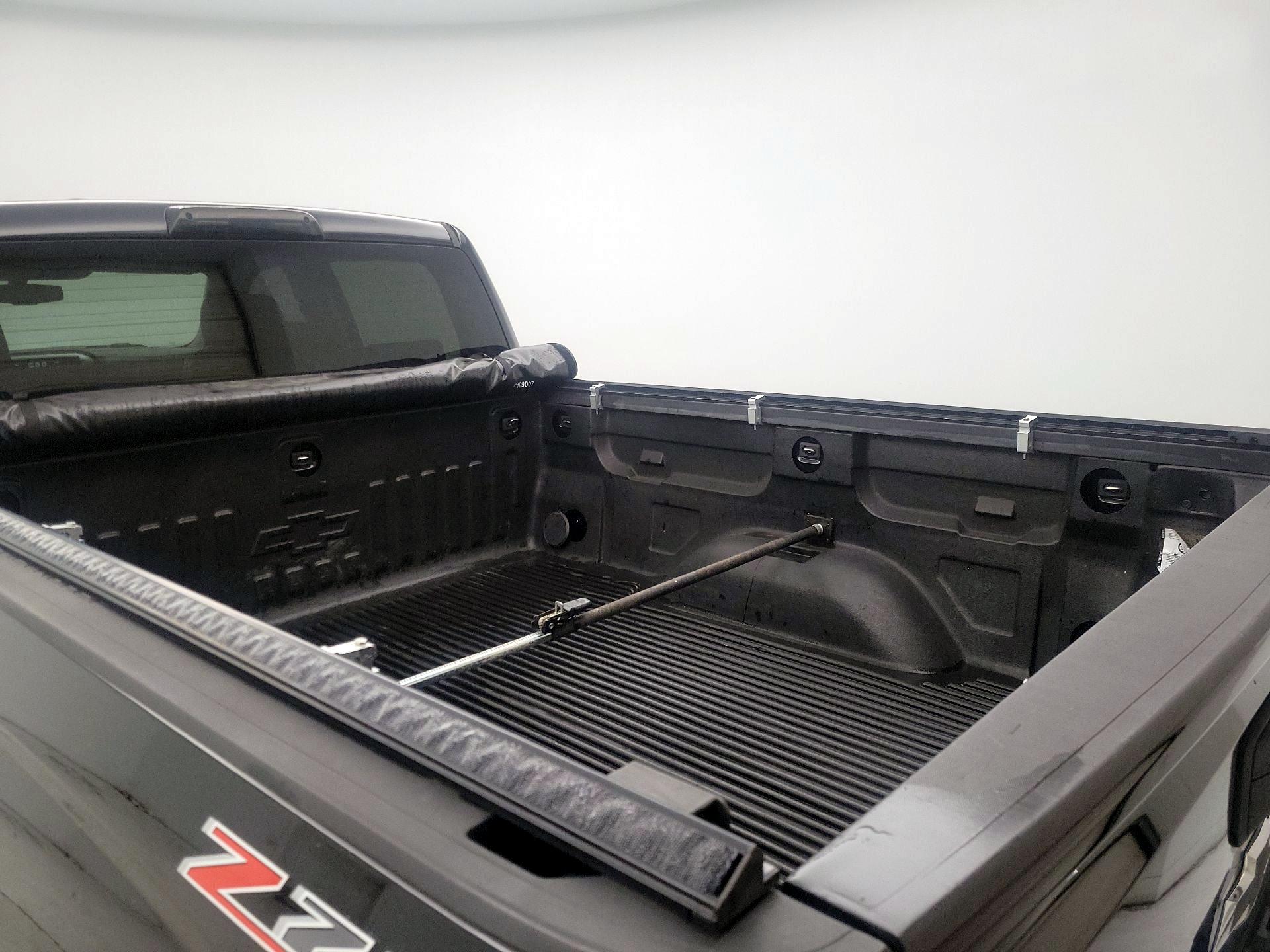 Thumbnail: 2016 Chevrolet Silverado 1500 - 20