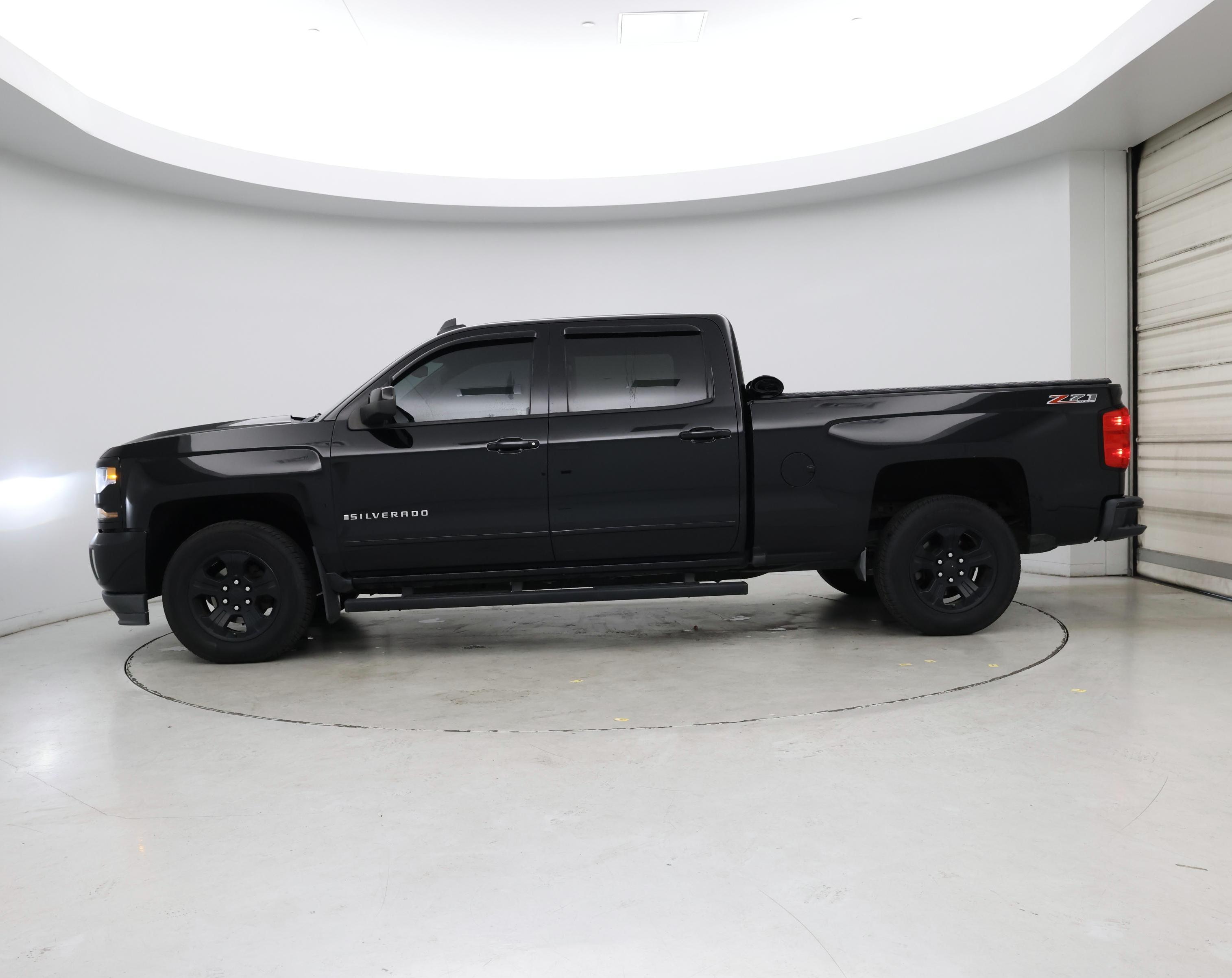 Thumbnail: 2016 Chevrolet Silverado 1500 - 3