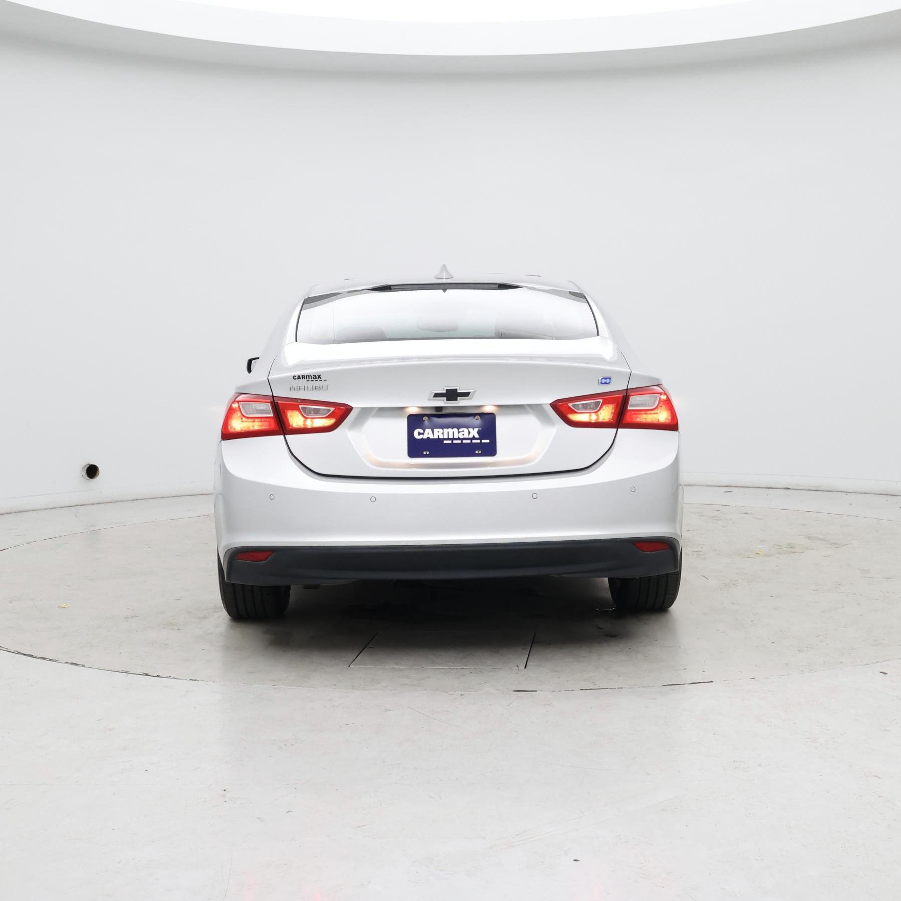 Thumbnail: 2017 Chevrolet Malibu - 6