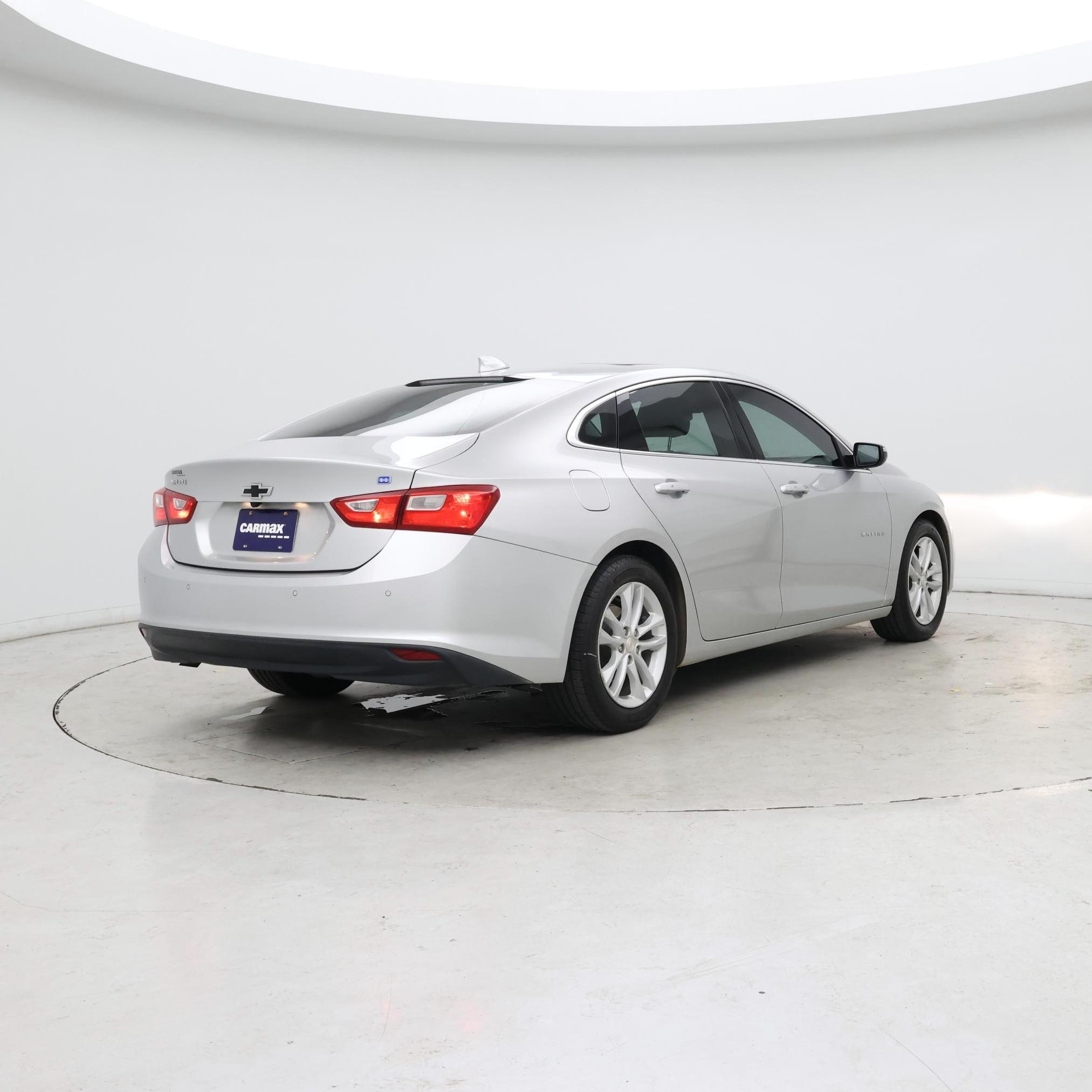 Thumbnail: 2017 Chevrolet Malibu - 8