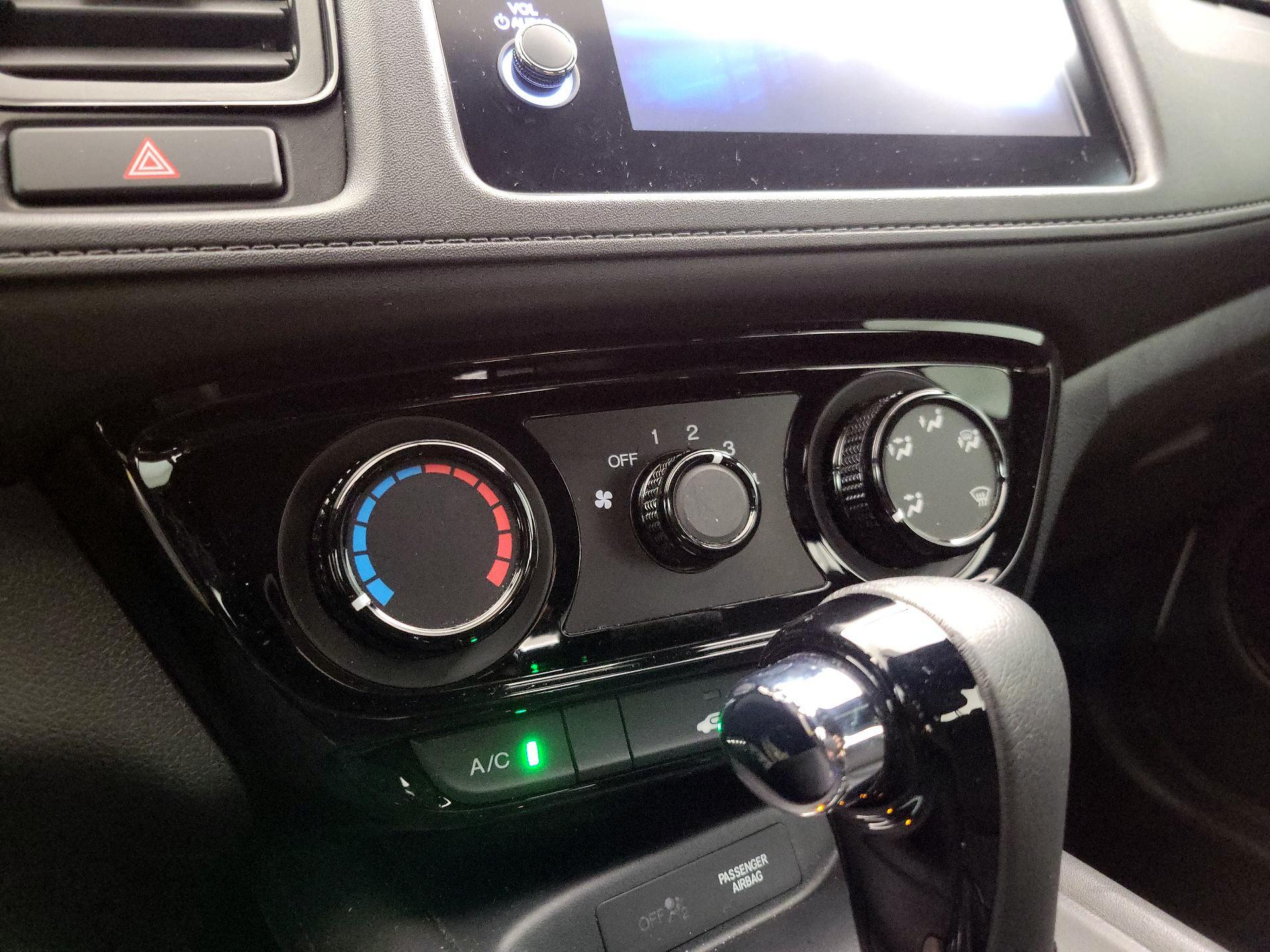 Thumbnail: 2019 Honda HR-V - 16