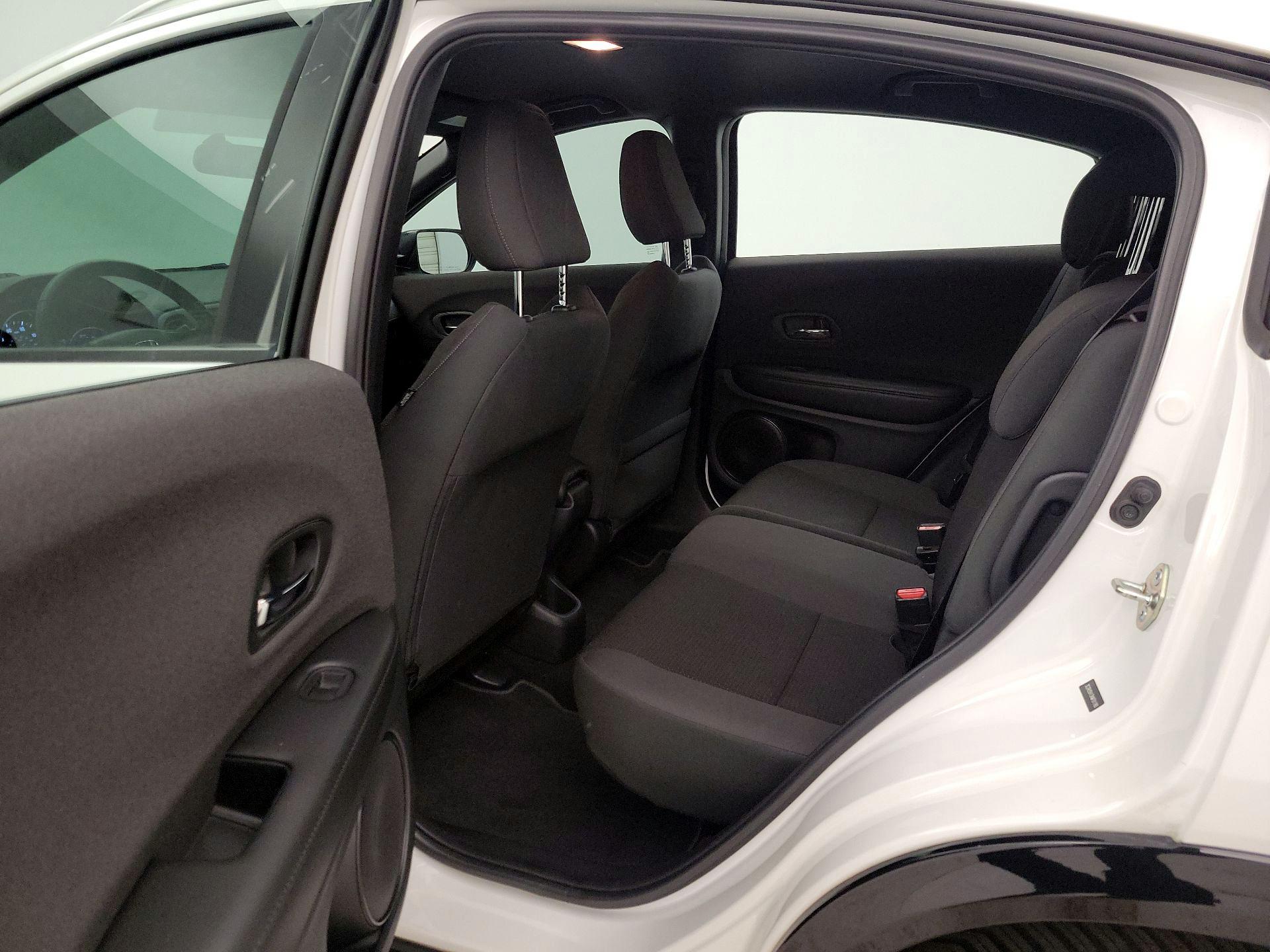 Thumbnail: 2019 Honda HR-V - 19