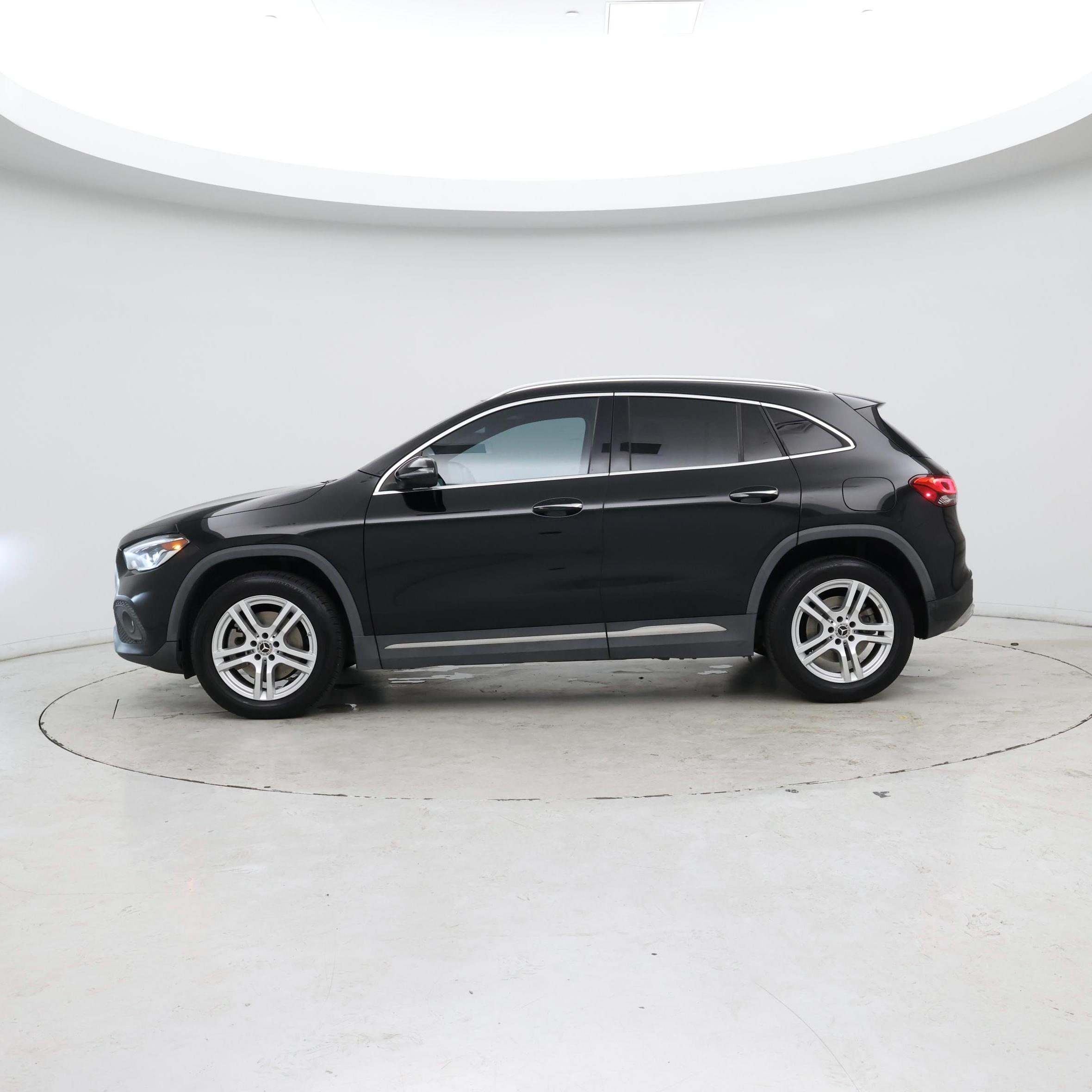 Thumbnail: 2021 Mercedes-Benz GLA - 3