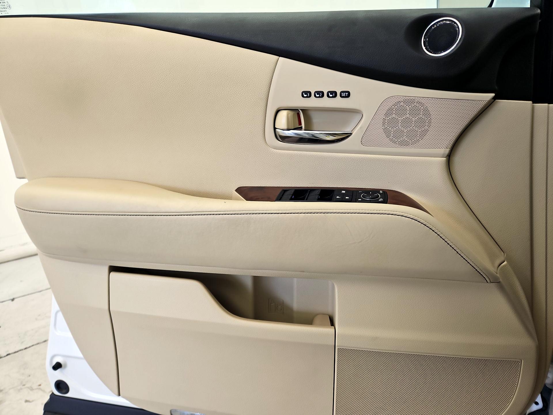 Thumbnail: 2015 Lexus RX - 12