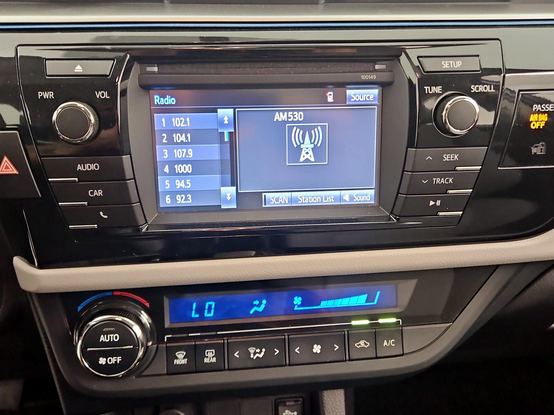 Thumbnail: 2014 Toyota Corolla - 15