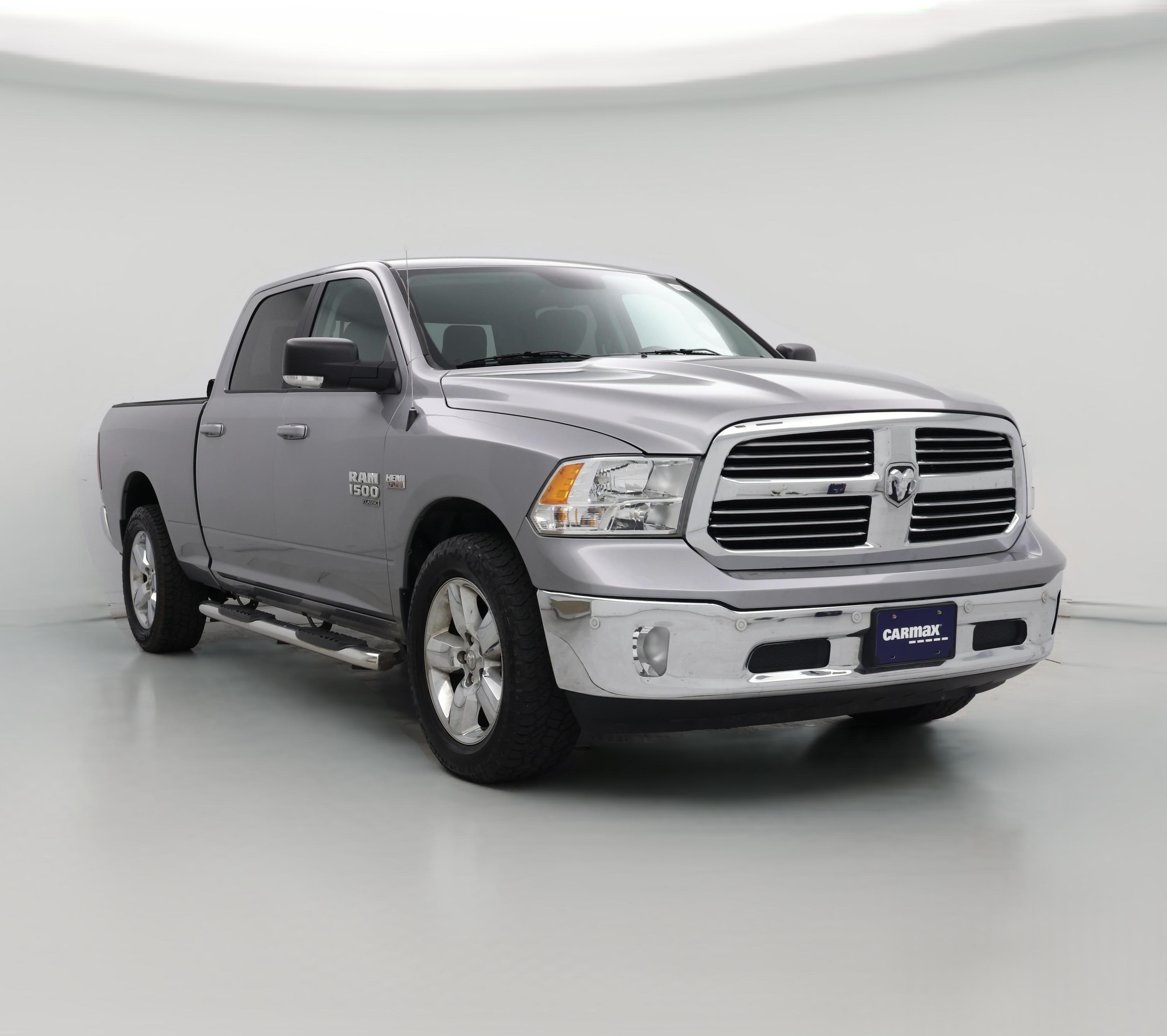 Thumbnail: 2019 RAM 1500 Classic - 1