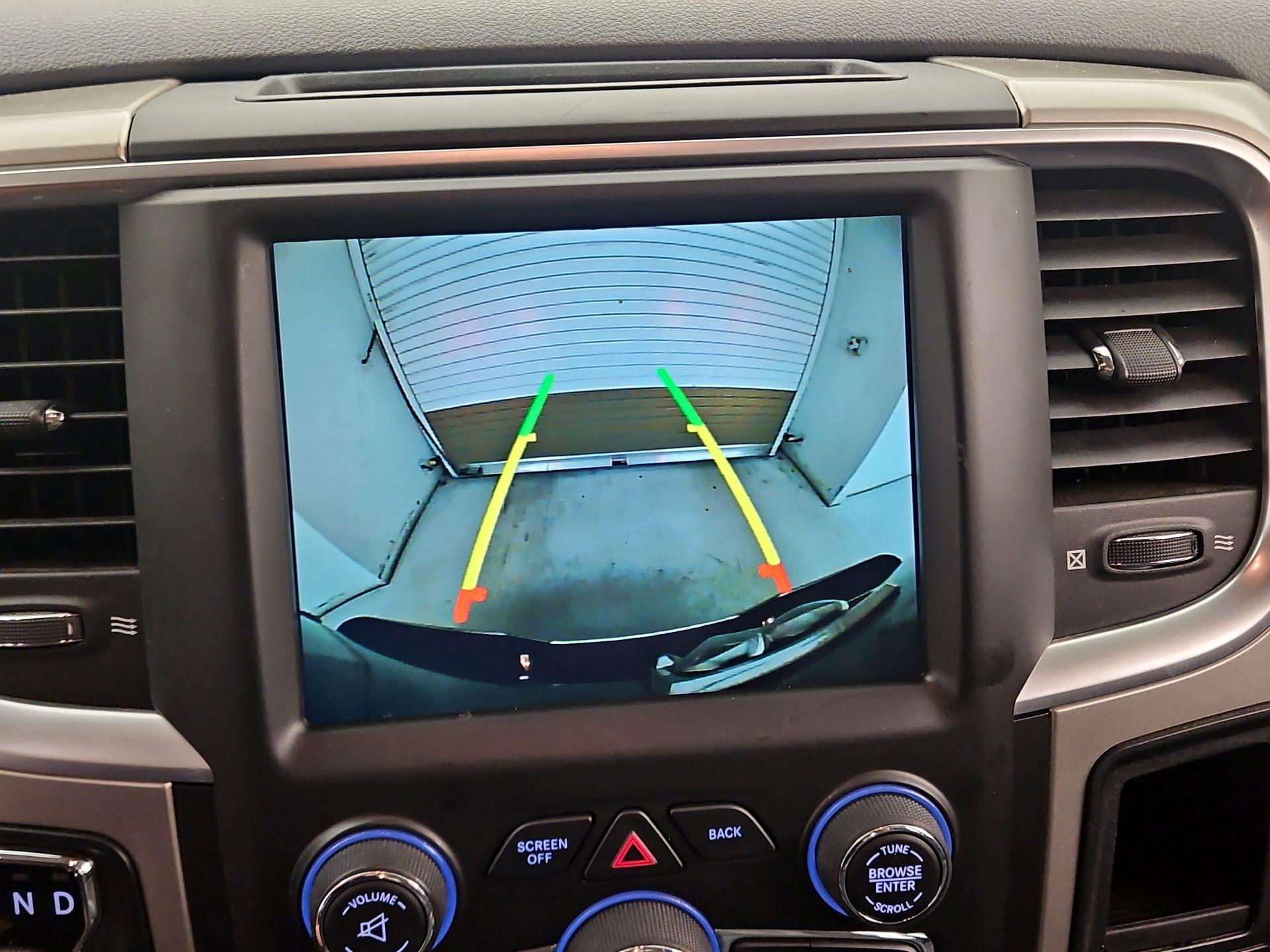 Thumbnail: 2019 RAM 1500 Classic - 14