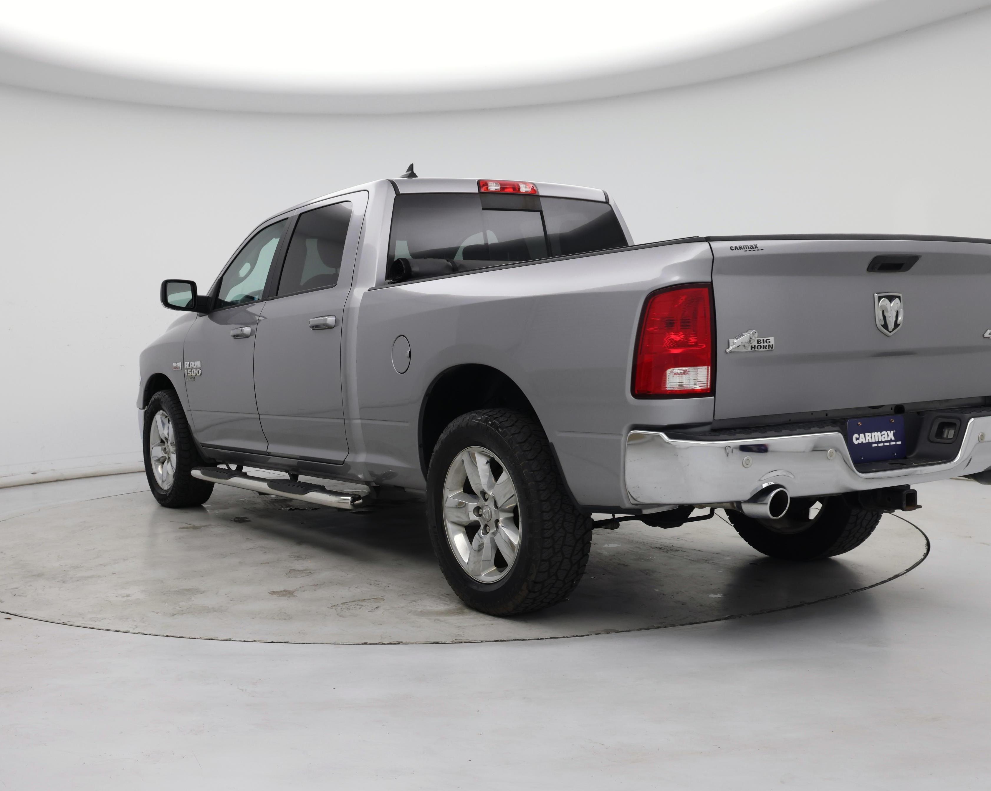 Thumbnail: 2019 RAM 1500 Classic - 2