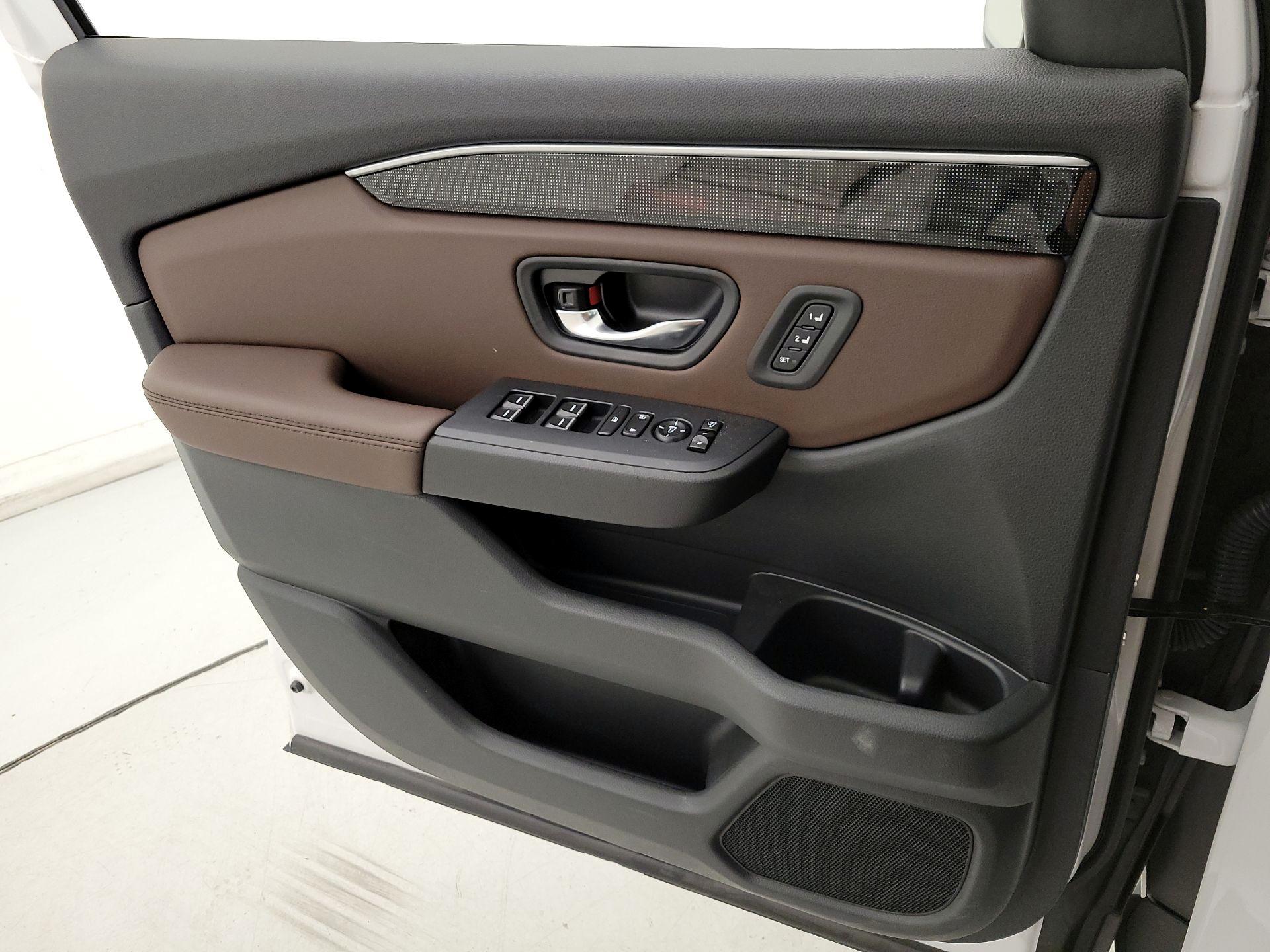 Thumbnail: 2024 Honda Pilot - 12