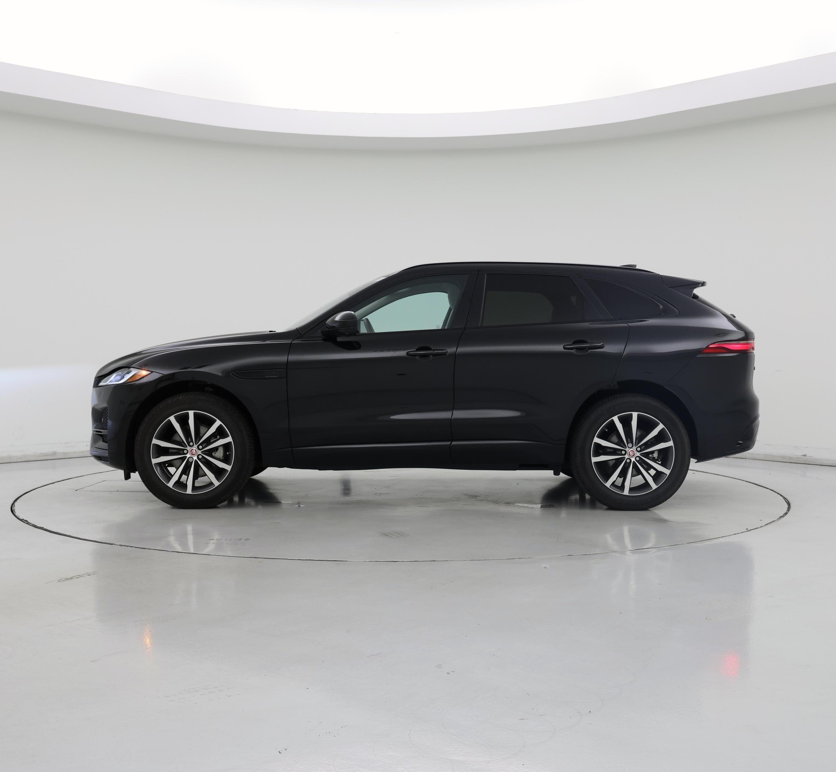 Thumbnail: 2021 Jaguar F-Pace - 3