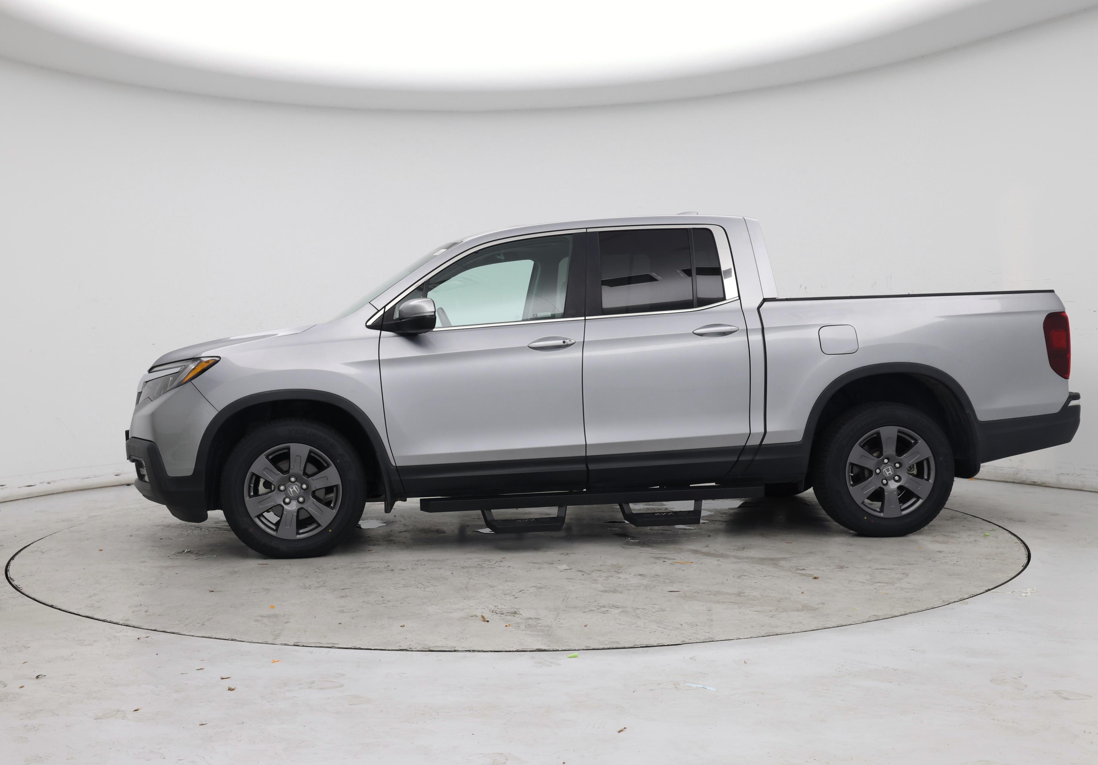 Thumbnail: 2020 Honda Ridgeline - 3