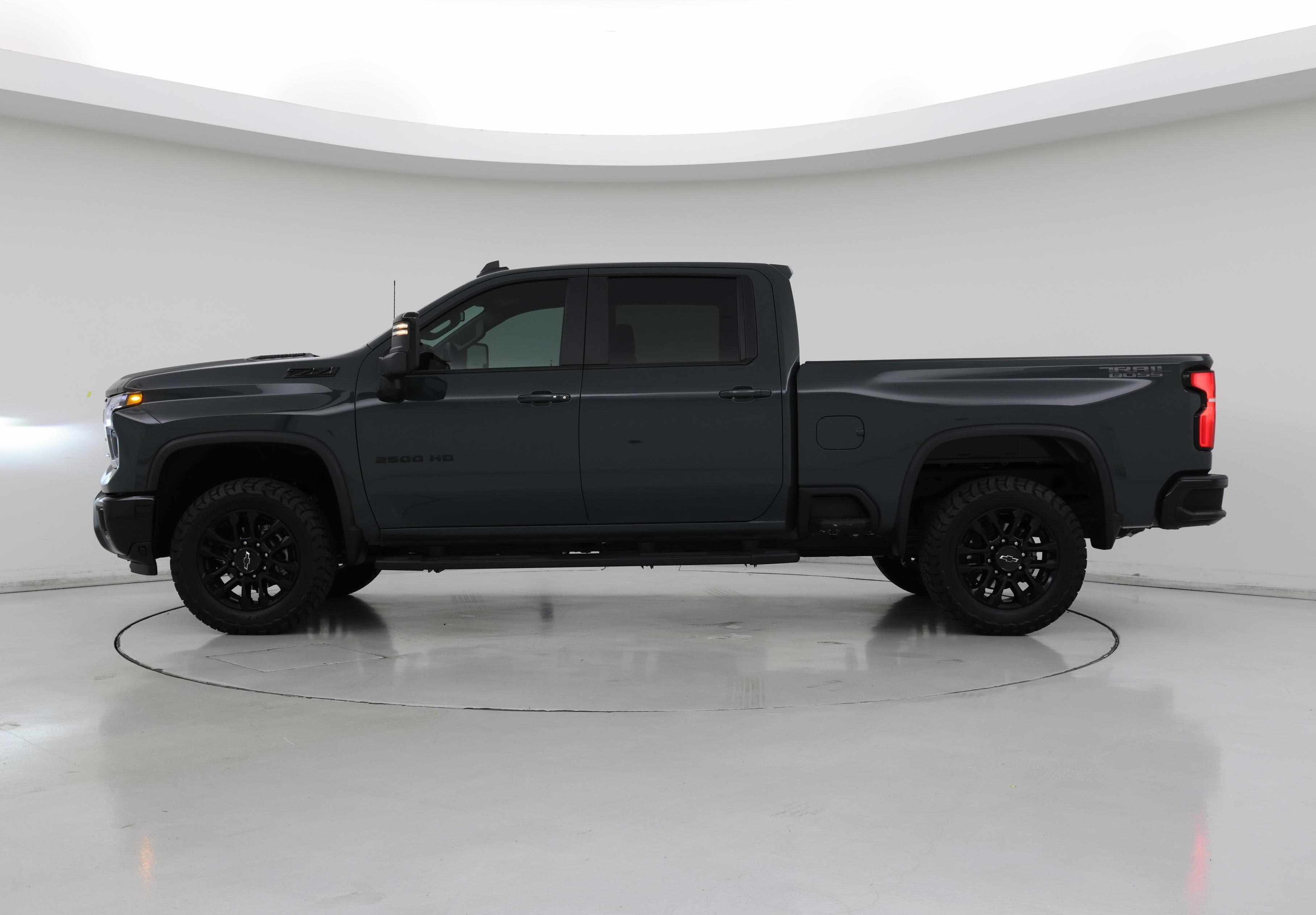 Thumbnail: 2025 Chevrolet Silverado 2500 - 3