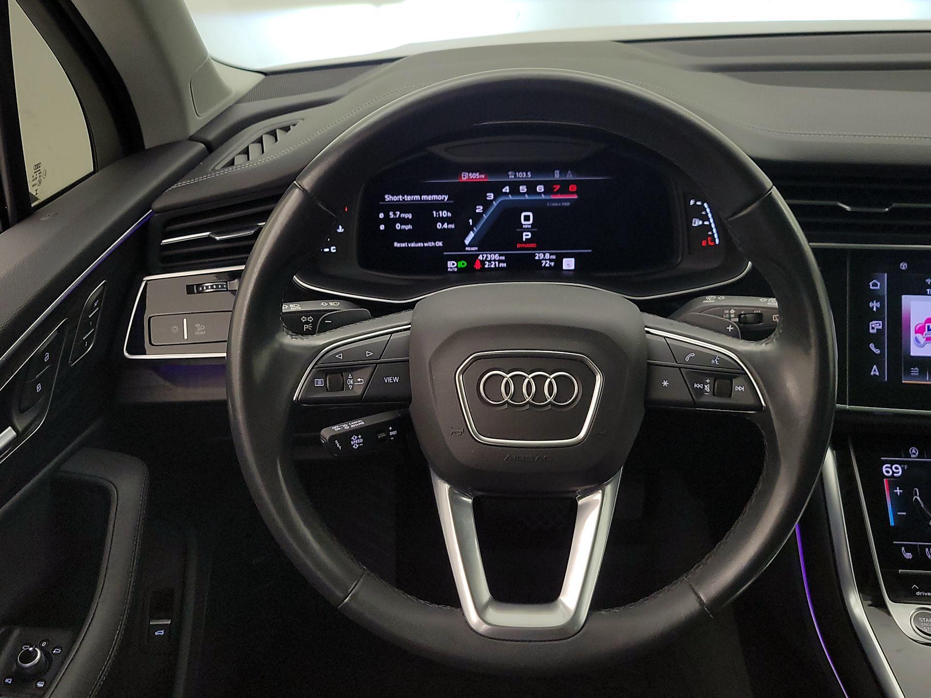 Thumbnail: 2023 Audi Q7 - 10