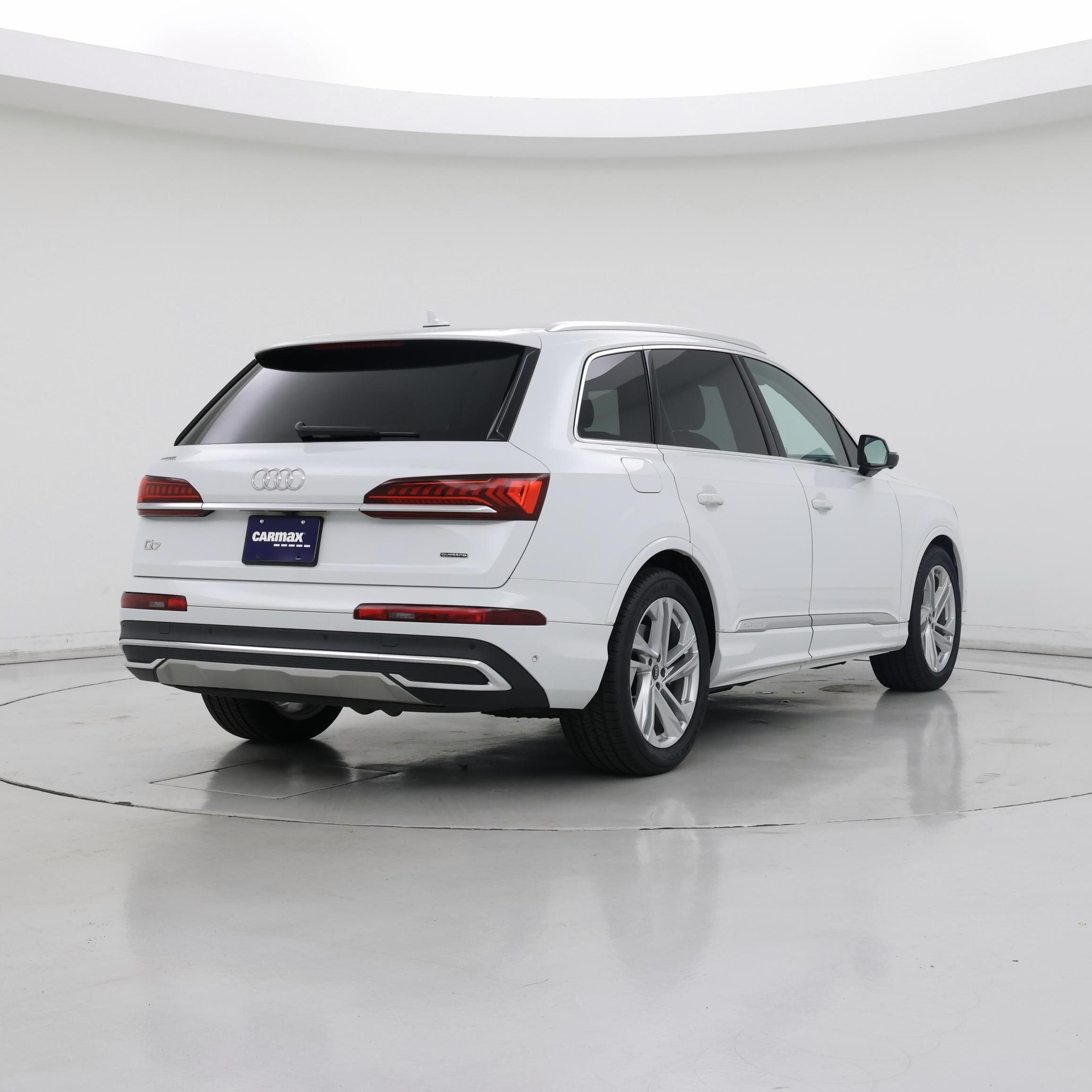 Thumbnail: 2023 Audi Q7 - 8