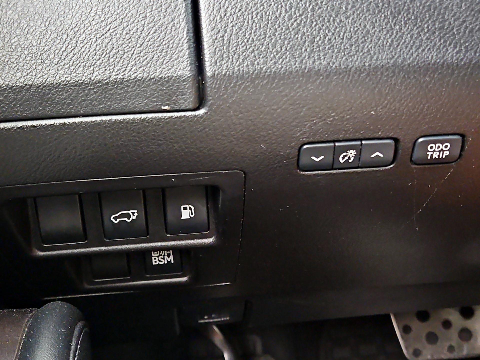 Thumbnail: 2015 Lexus RX - 13