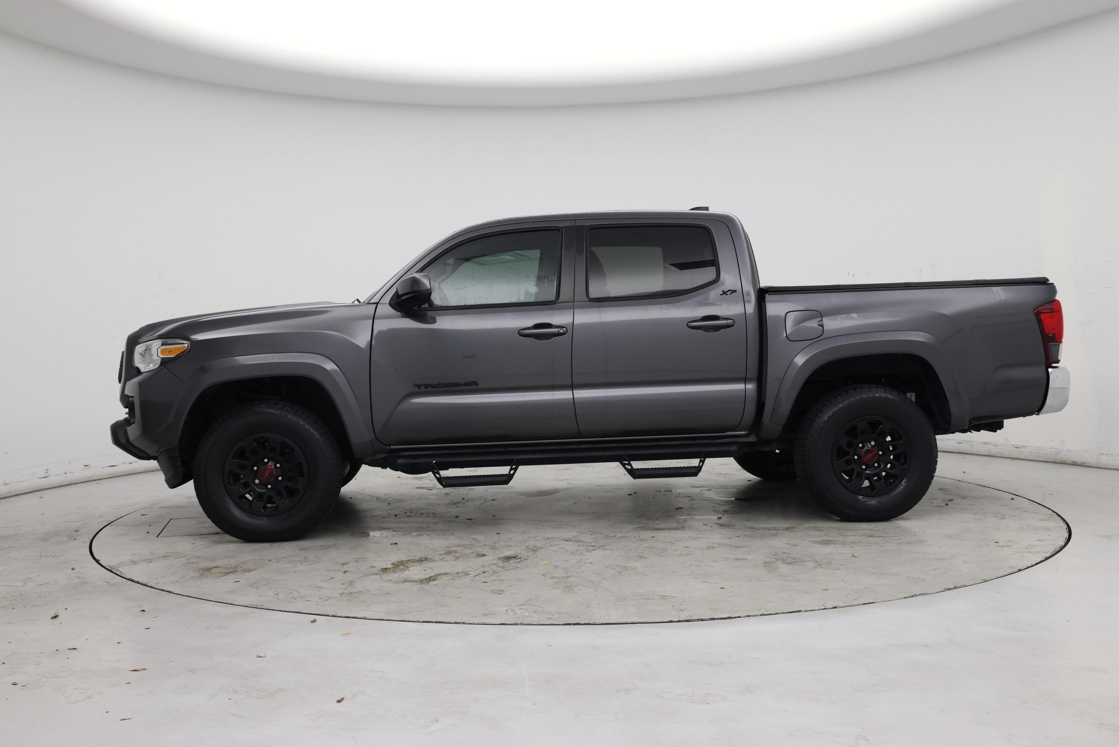 Thumbnail: 2021 Toyota Tacoma - 3