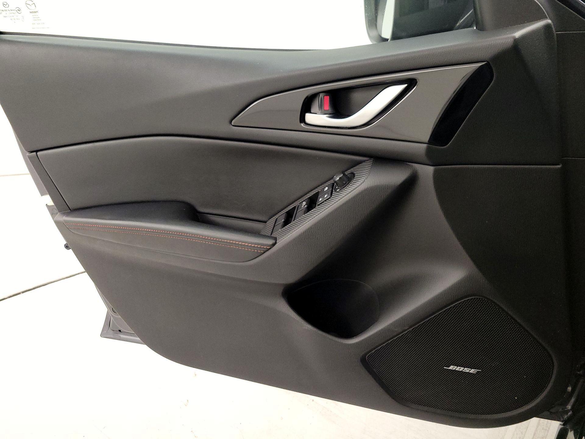 Thumbnail: 2015 Mazda Mazda3 - 12