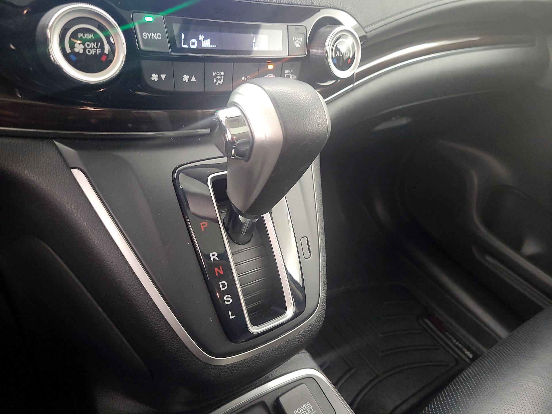 Thumbnail: 2016 Honda CR-V - 17