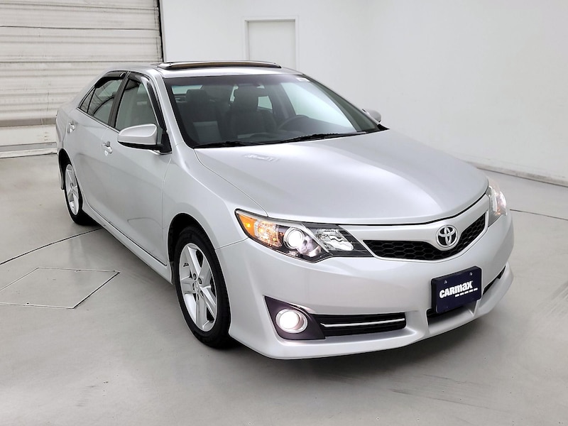 2014 Toyota Camry SE -
                  Greensboro, NC